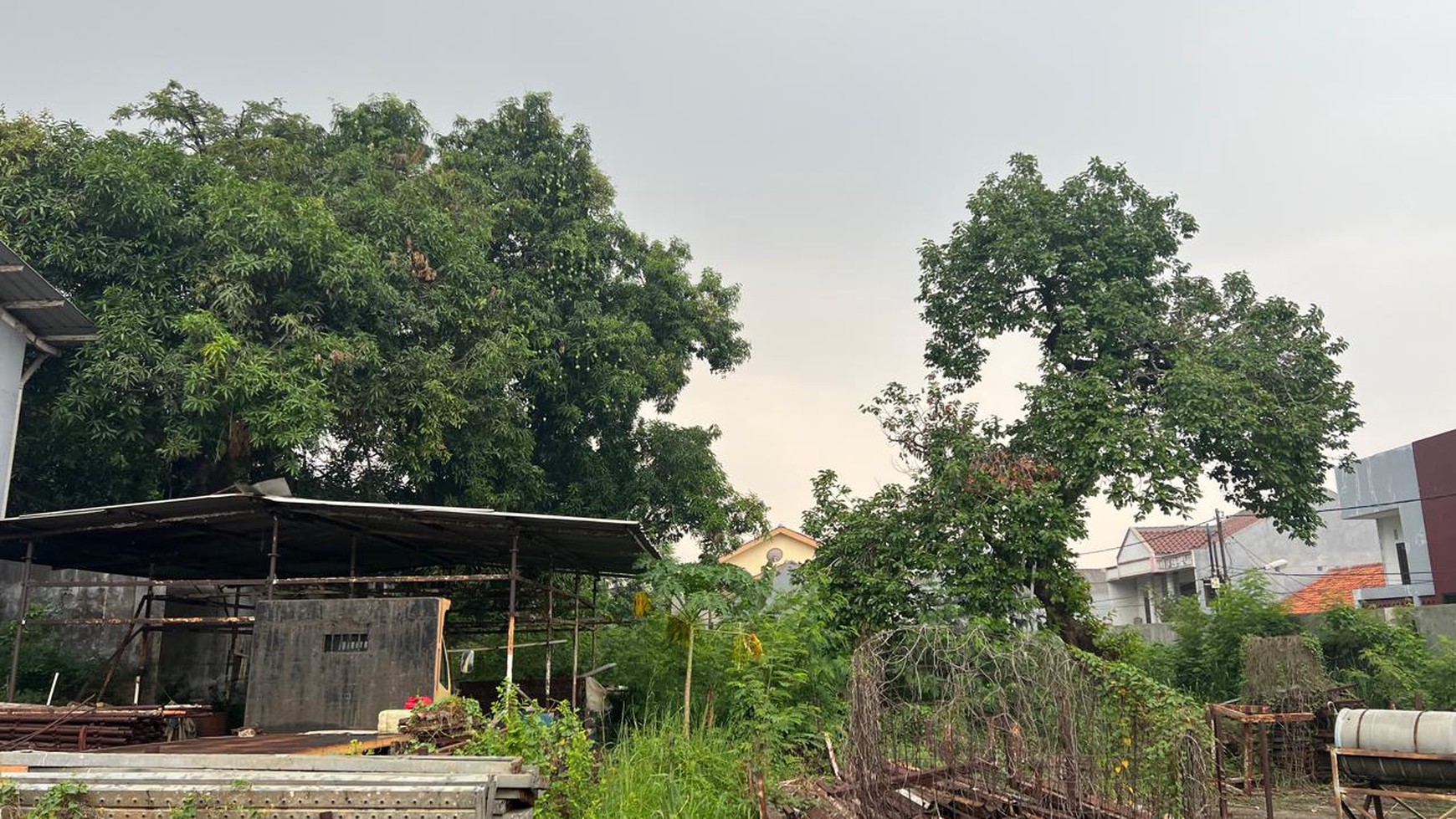 DIJUAL CEPAT TANAH DAN GUDANG DI LOKASI STRATEGIS DI BINTARA, BEKASI.