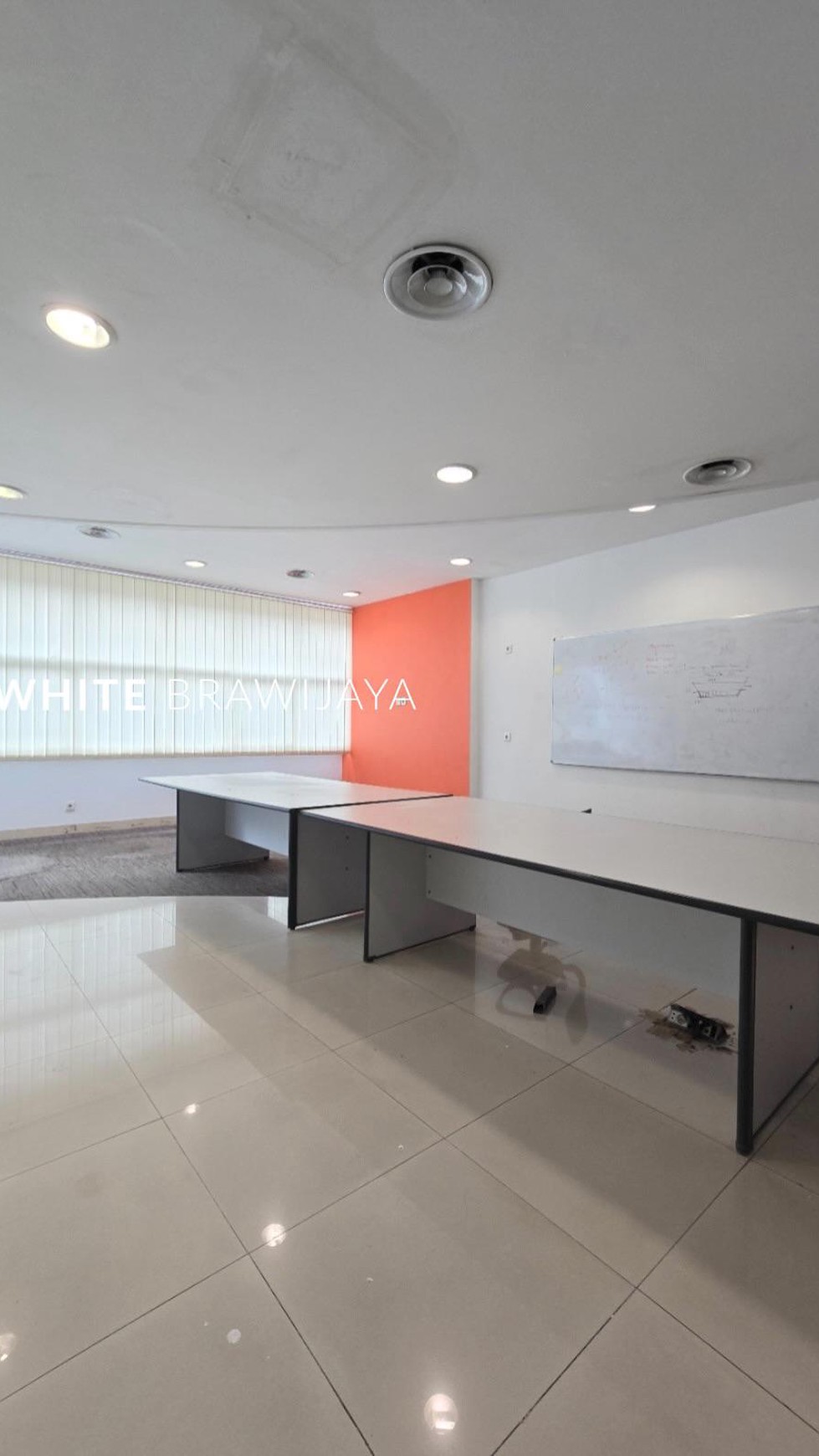 Gedung Office Space Area Blok M Melawai Raya