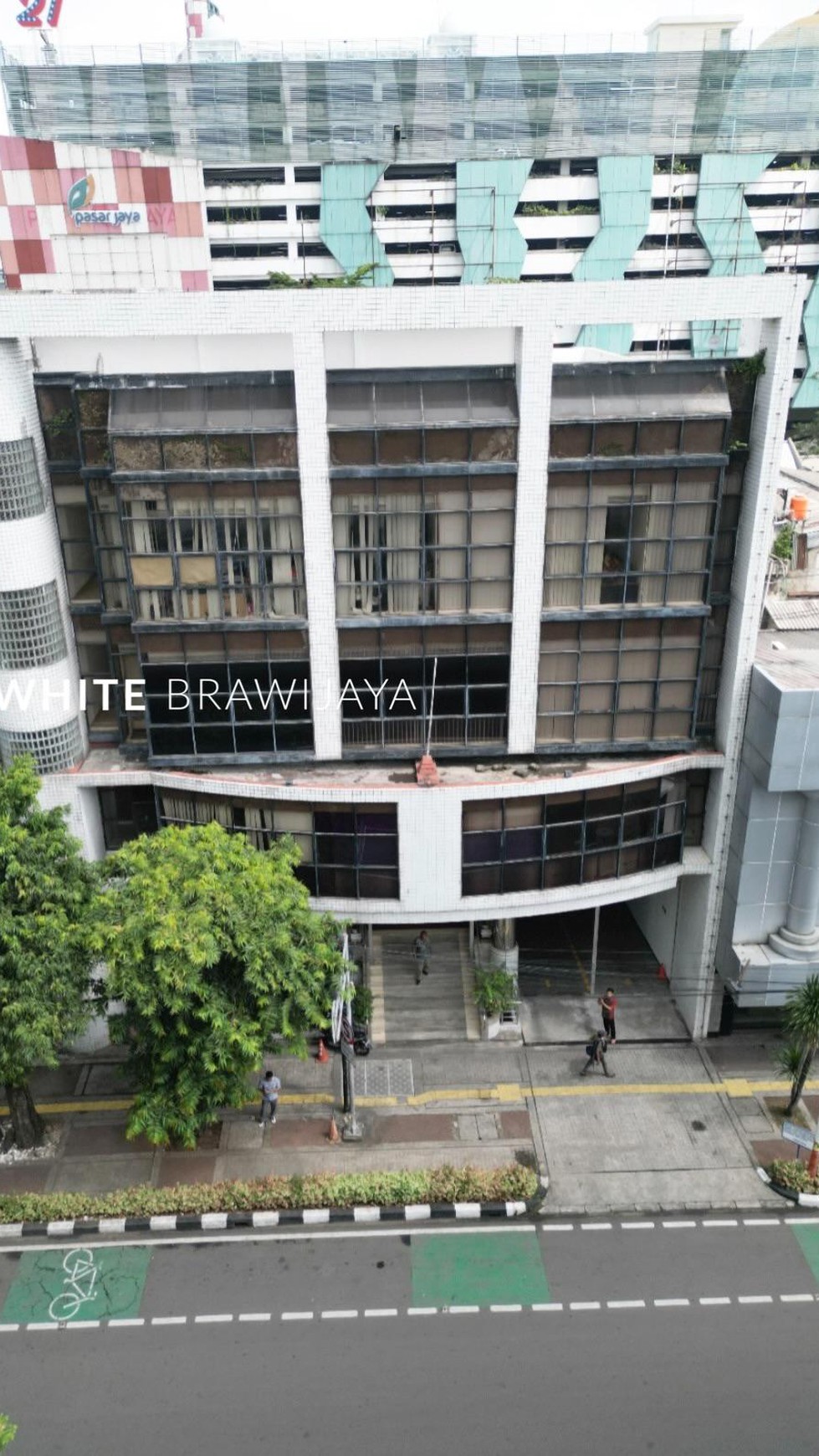 Gedung Office Space Area Blok M Melawai Raya