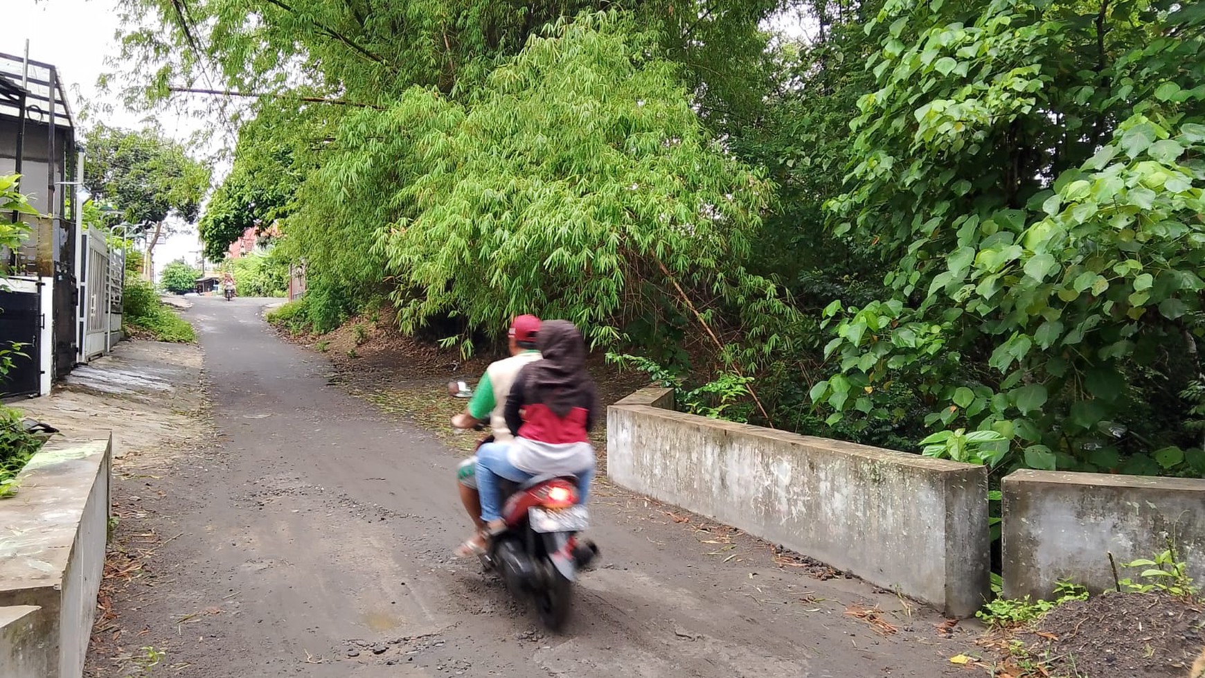 Tanah Pekarangan Luas 181 Meter Persegi Lokasi Karangmojo Purwomartani Kalasan Sleman