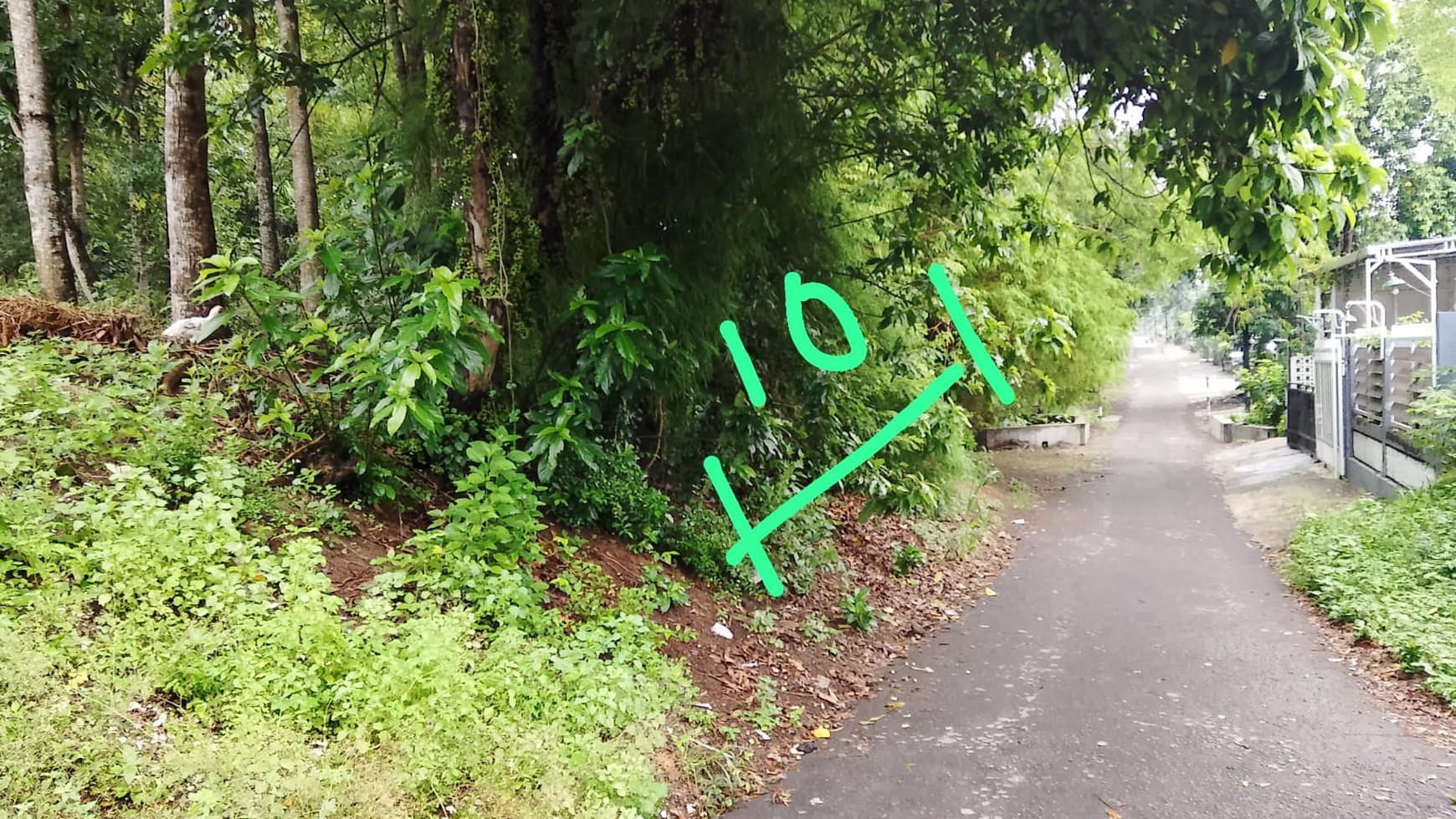 Tanah Pekarangan Luas 181 Meter Persegi Lokasi Karangmojo Purwomartani Kalasan Sleman