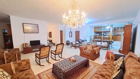 Rumah Mewah di Cilandak Barat dekat Pondok Indah Jagakarsa Kemang