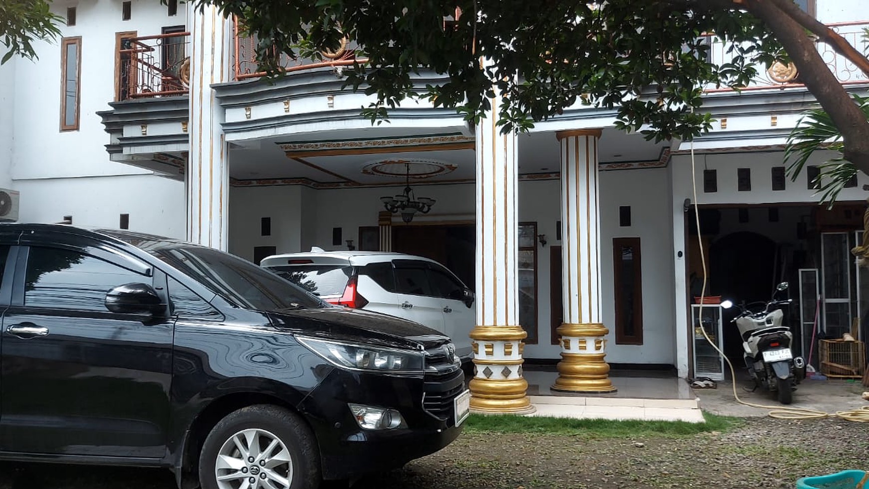 Rumah Disewakan di Ragajaya (Tugu Macan), Bojonggede - Lokasi Strategis di Pinggir Jalan Raya.