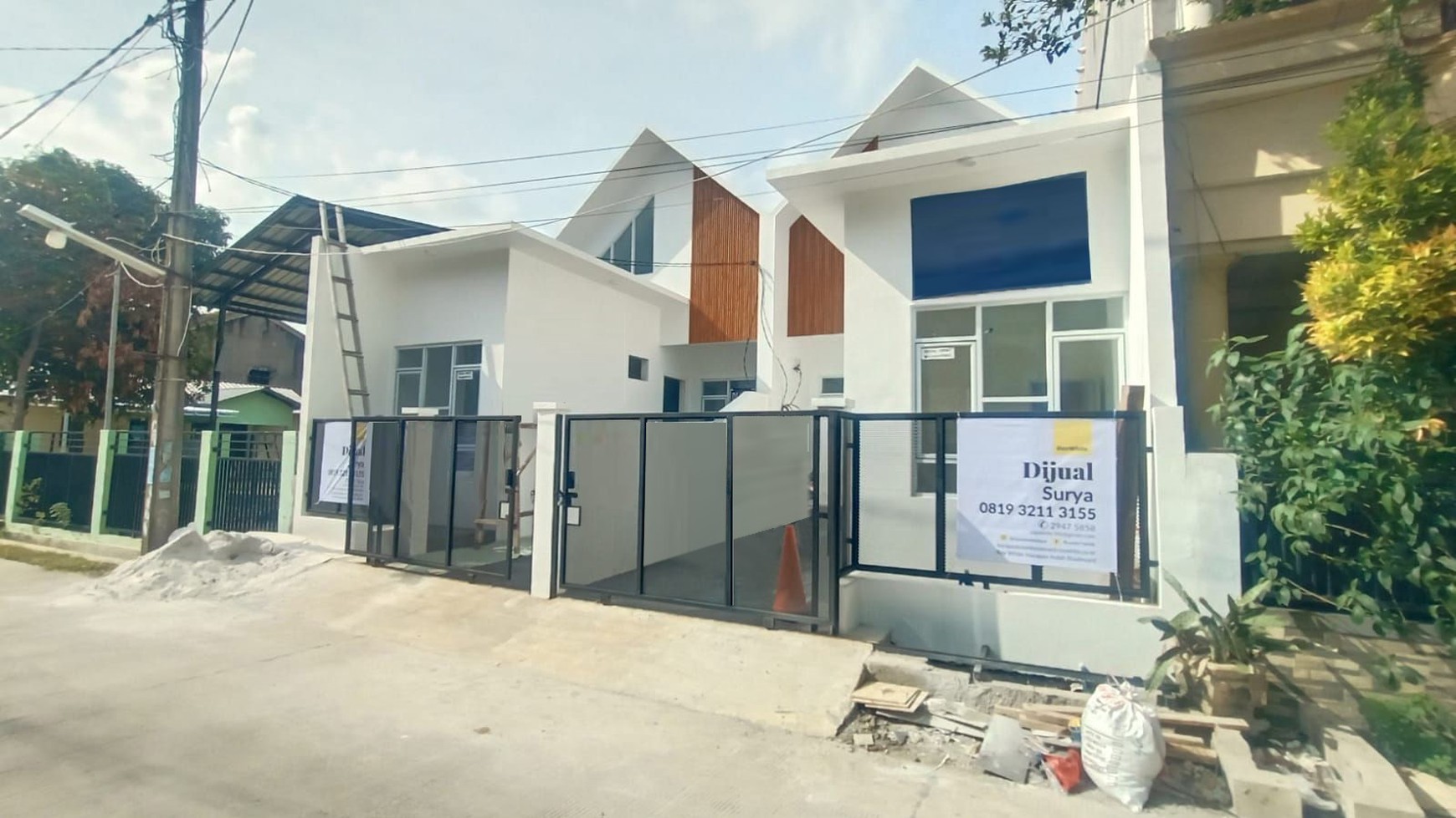 Rumah Baru Modern Tropis di Harapan Indah