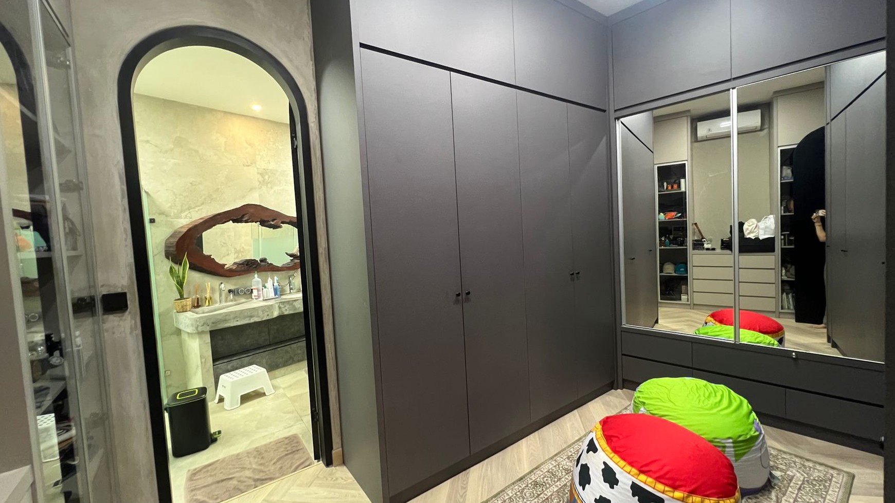 Rumah Hitung Tanah Area Cipete