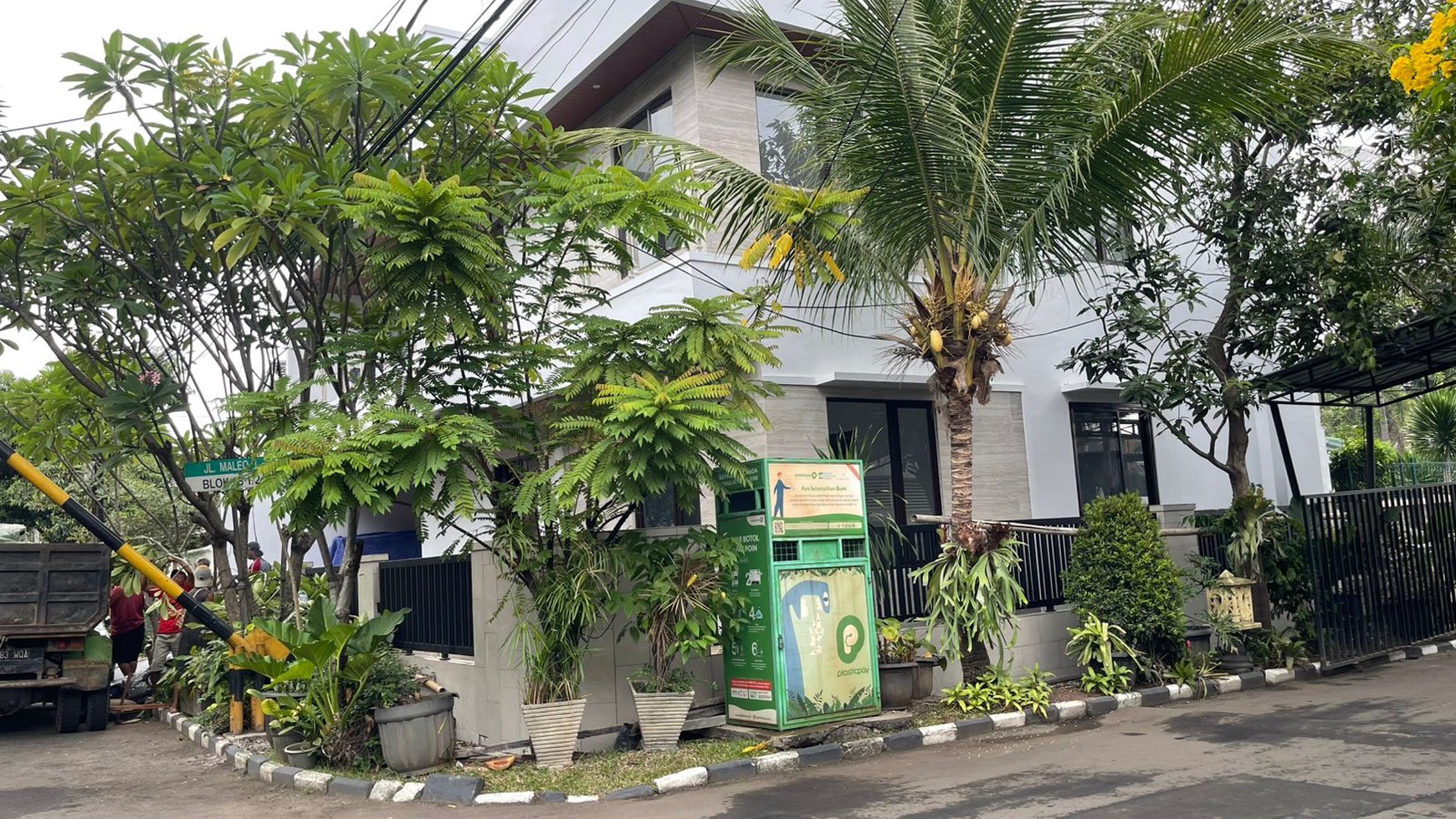 Rumah Hitung Tanah Area Cipete