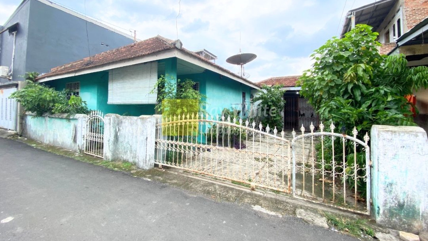 Rumah Daerah Rawa Laut Enggal Bandar Lampung