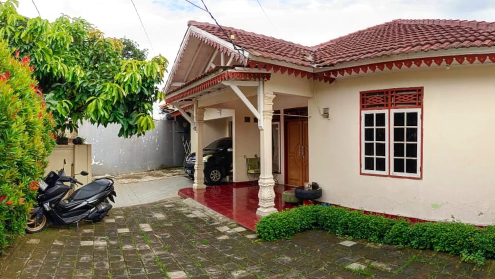 Rumah 1 Lantai dijual cepat lokasi dekat dengan pasar segar, dan mall di Cinere, Depok