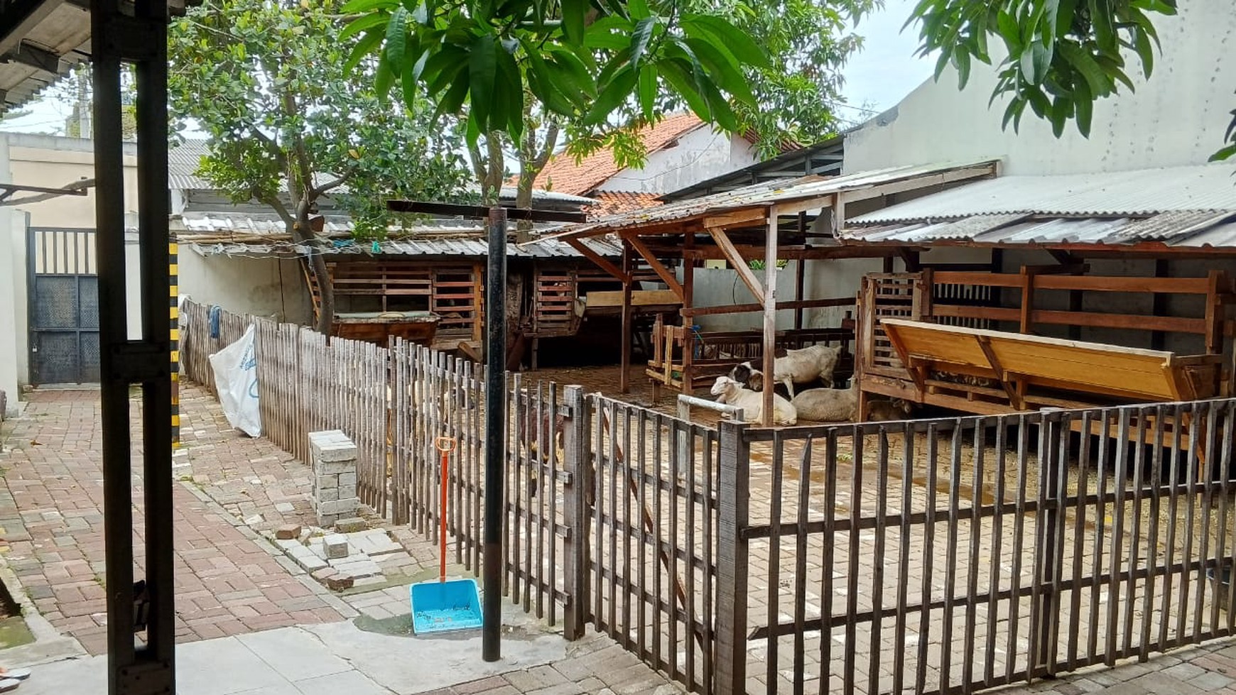 Dijual Rumah di Kampung Rawa Beureum - Sepatan Timur