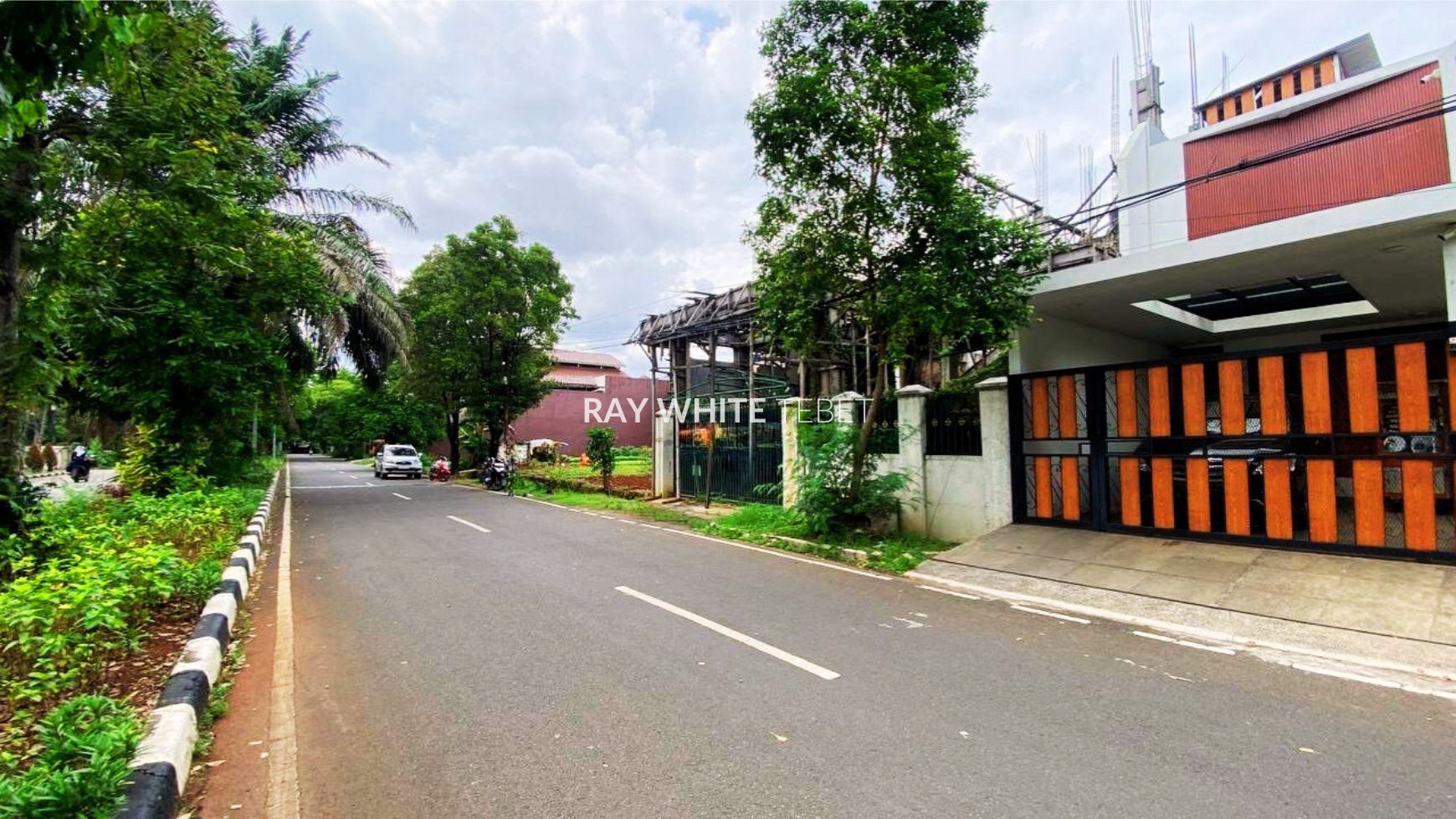 Rumah Hitung Tanah Lokasi Bagus di Pondok Kelapa, Jakarta Timur