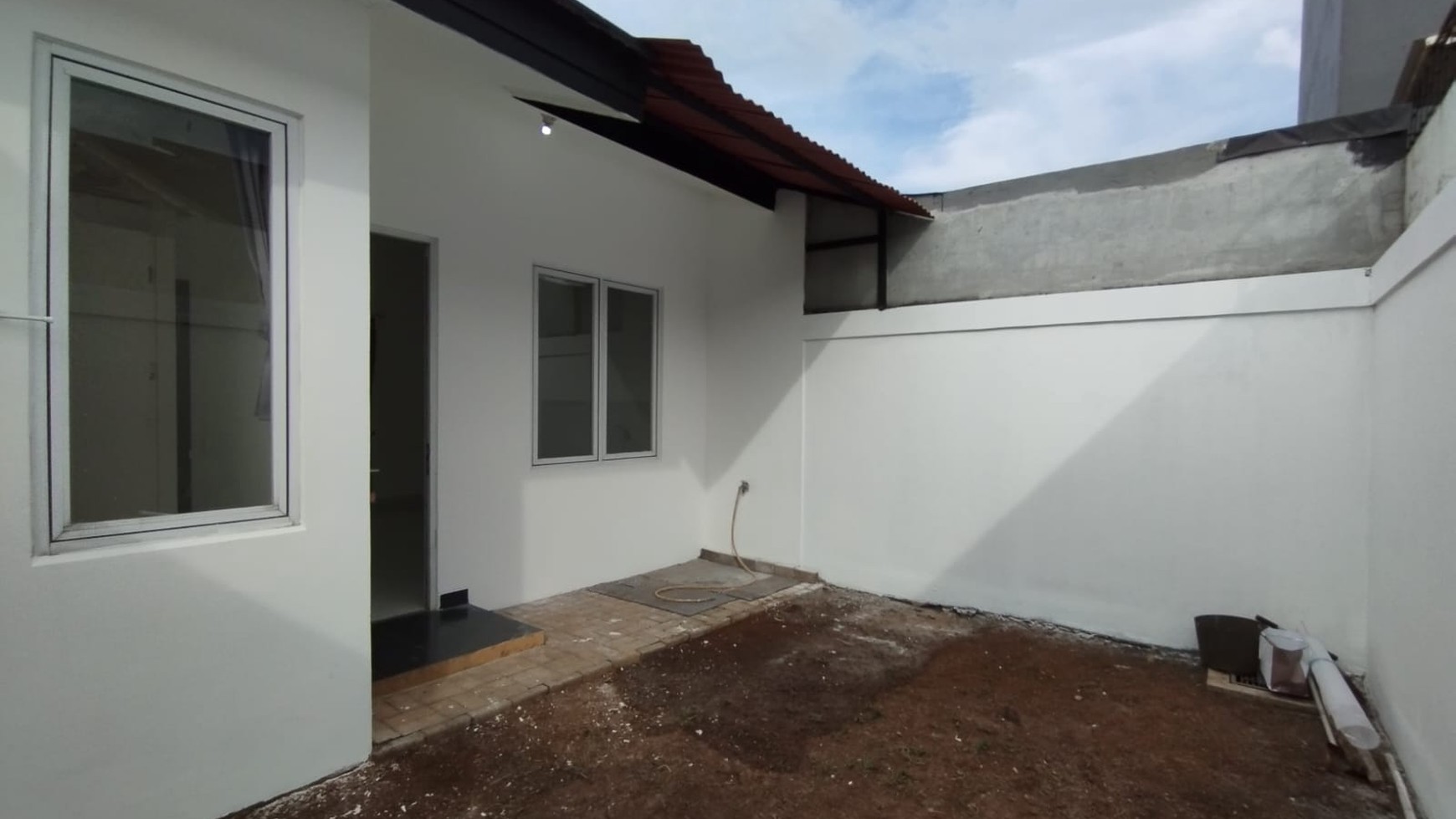 Rumah 1 lantai siap huni di The Icon Cluster Cosmo BSD City