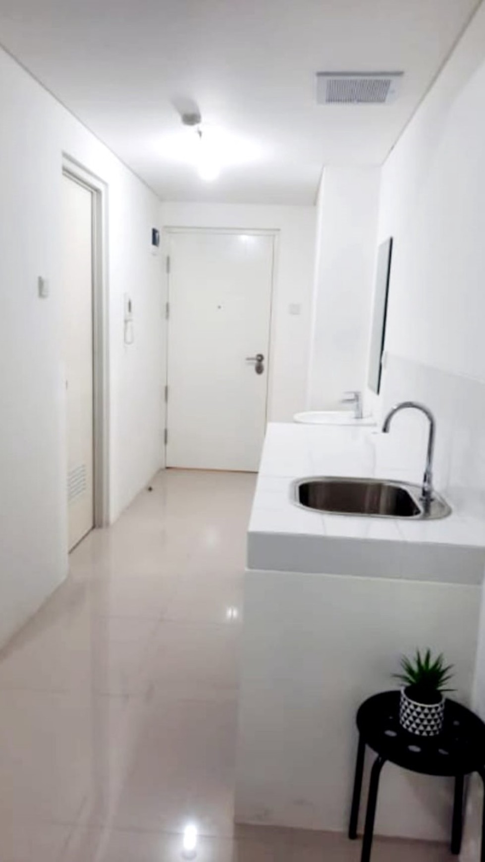 Apartemen type studio siap huni semi furnished di Alam Sutera