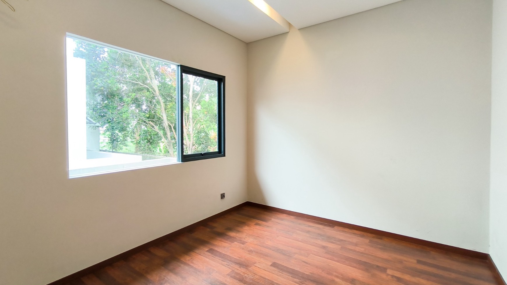 Rumah dalam ruangan Bagus,nyaman di Bintaro Jaya 9