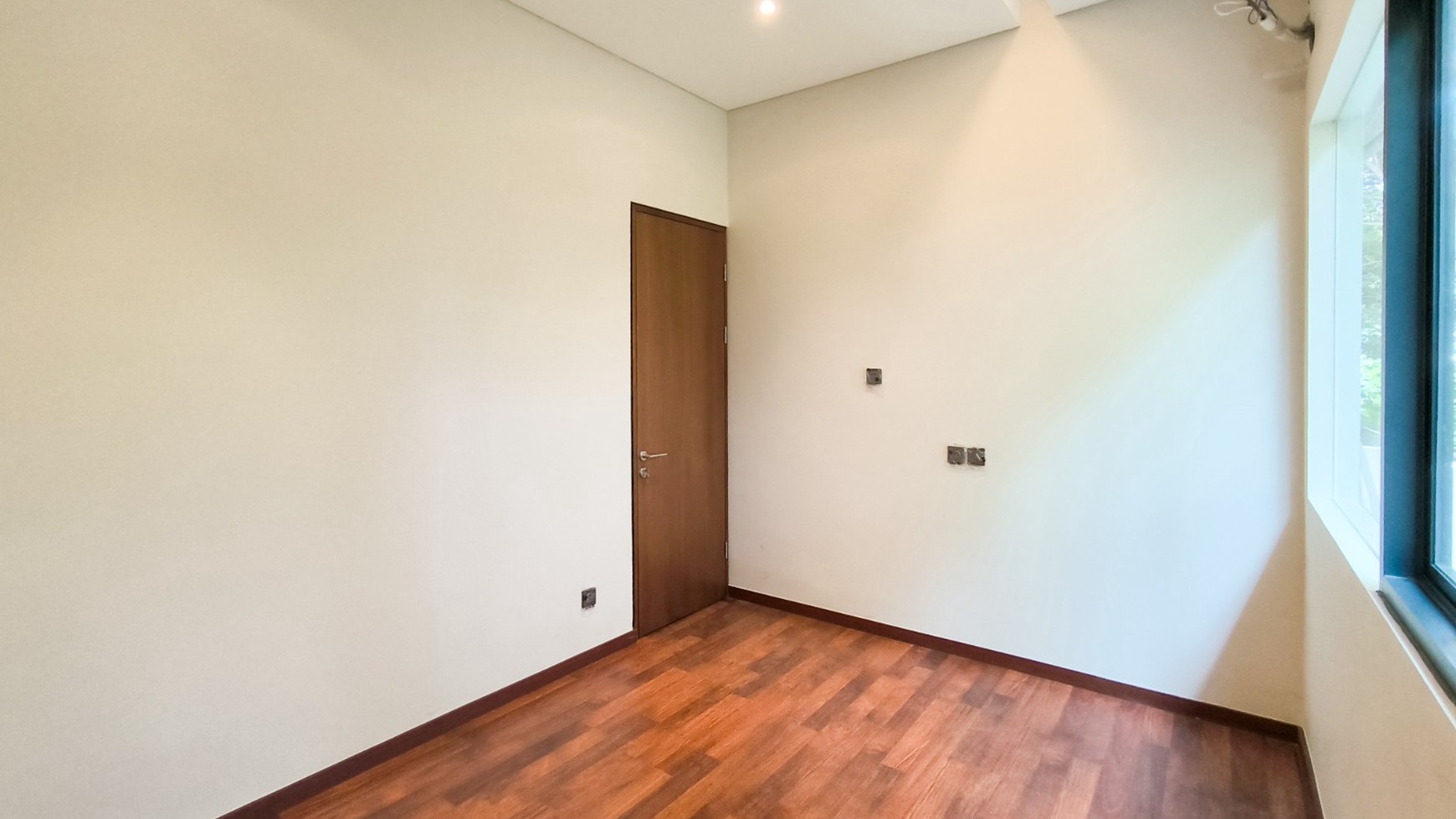 Rumah dalam ruangan Bagus,nyaman di Bintaro Jaya 9