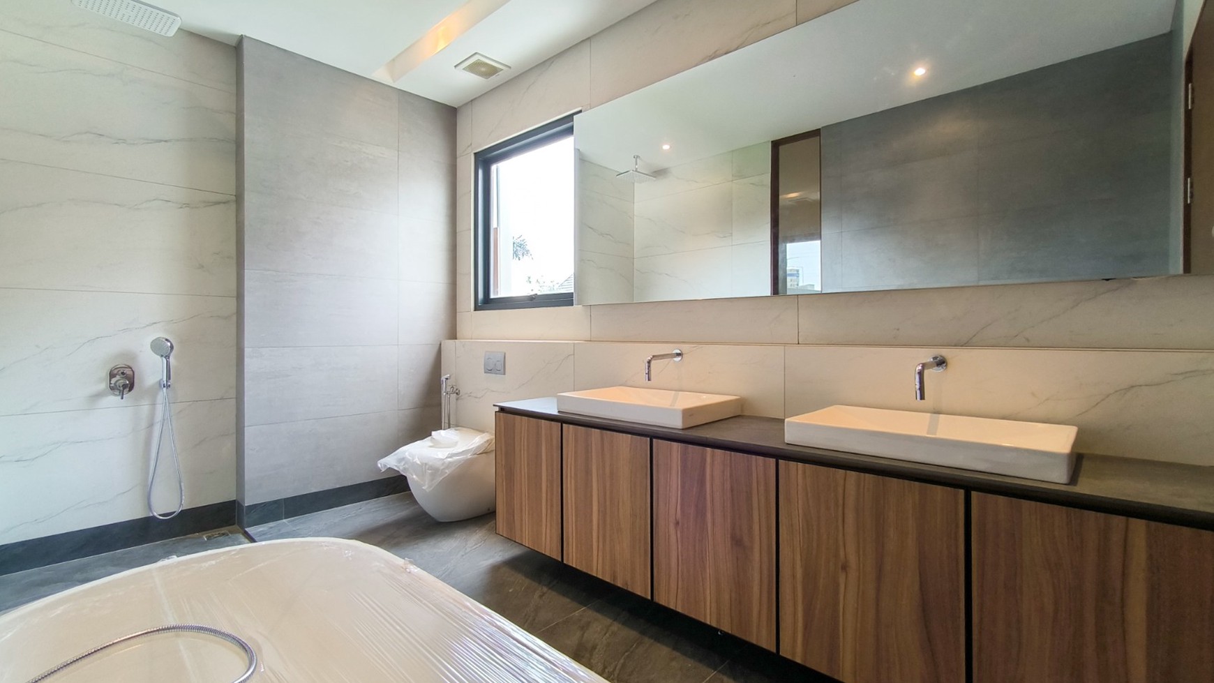 Rumah dalam ruangan Bagus,nyaman di Bintaro Jaya 9