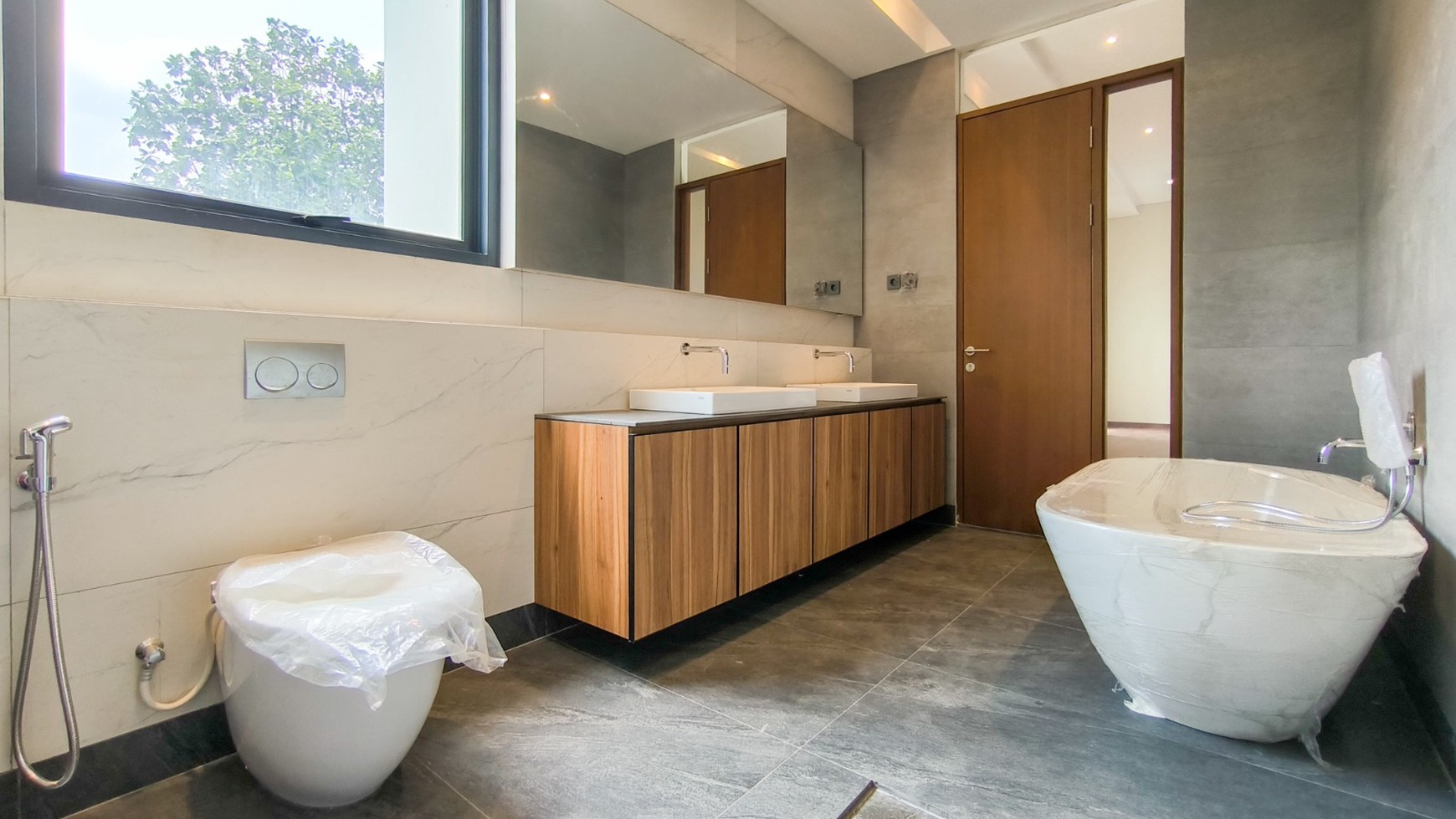 Rumah dalam ruangan Bagus,nyaman di Bintaro Jaya 9