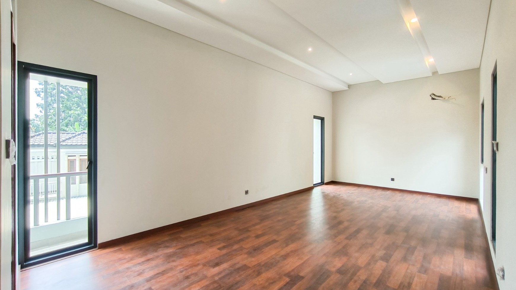 Rumah dalam ruangan Bagus,nyaman di Bintaro Jaya 9