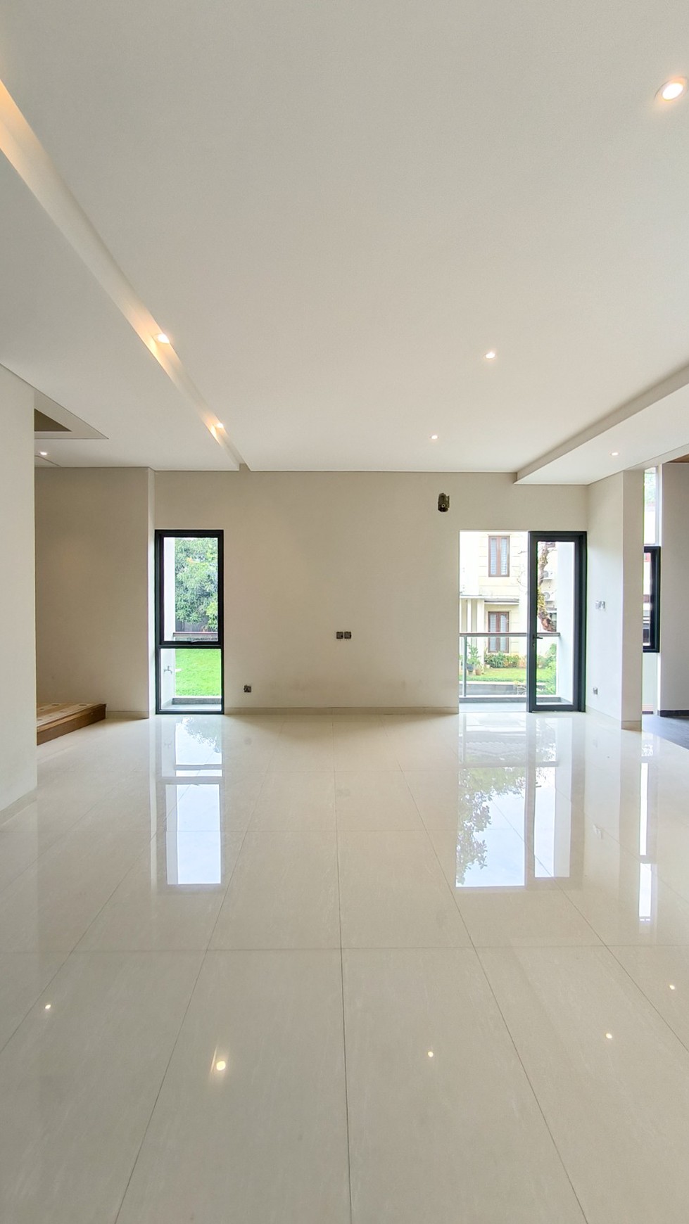 Rumah dalam ruangan Bagus,nyaman di Bintaro Jaya 9