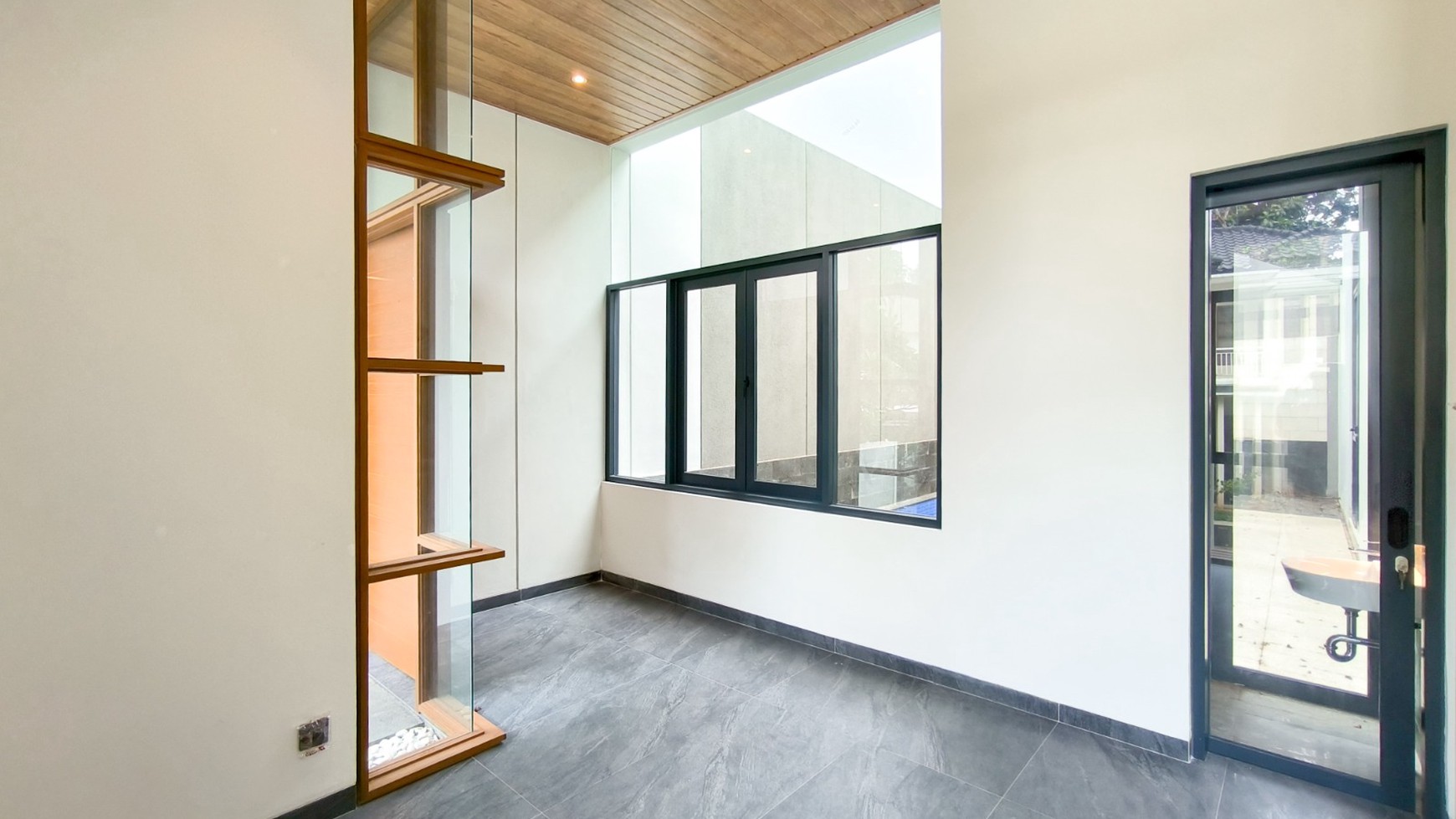 Rumah dalam ruangan Bagus,nyaman di Bintaro Jaya 9