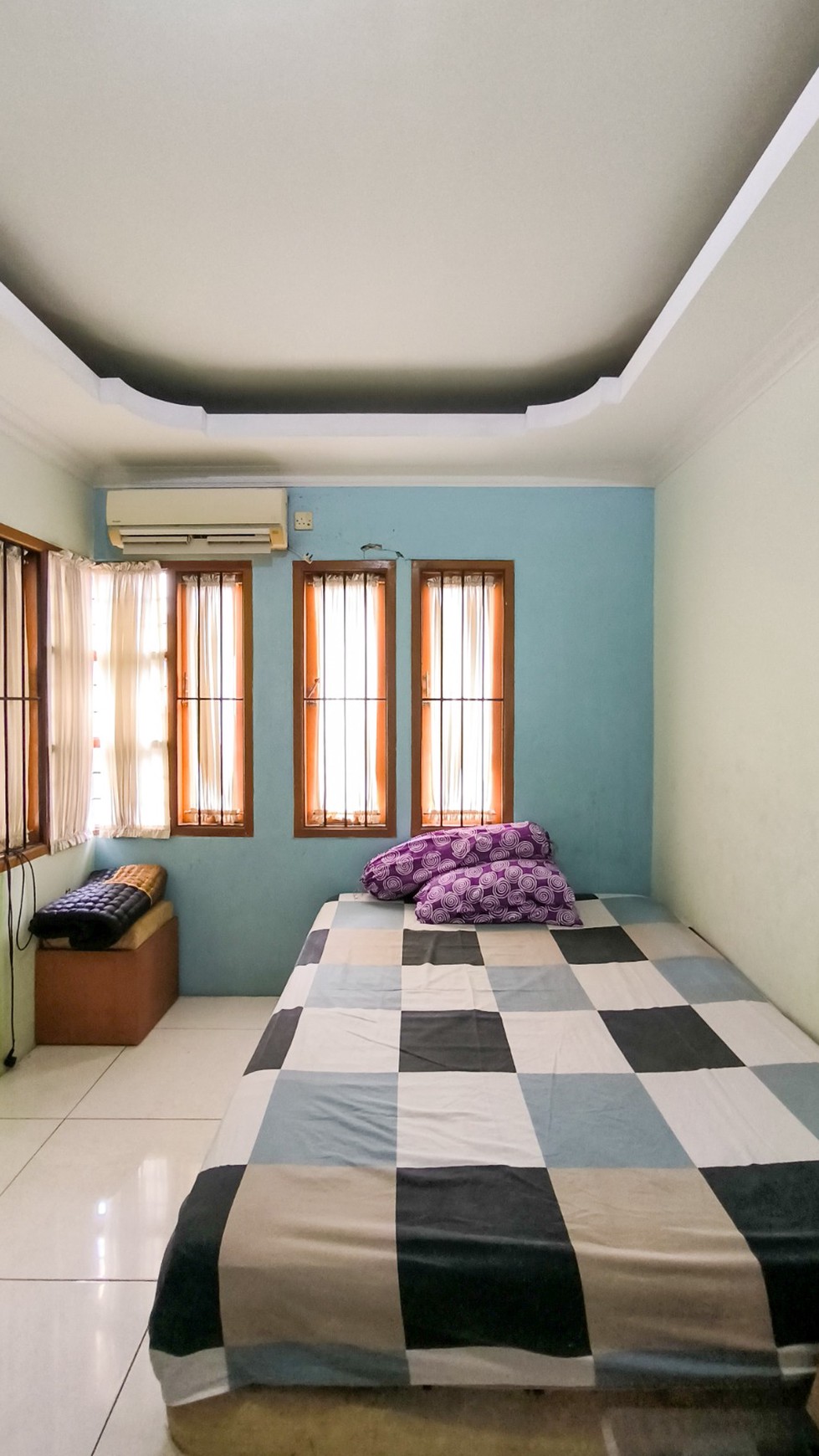 Rumah siap huni,2 lantai,strategis di Bintaro Jaya Sektor 9