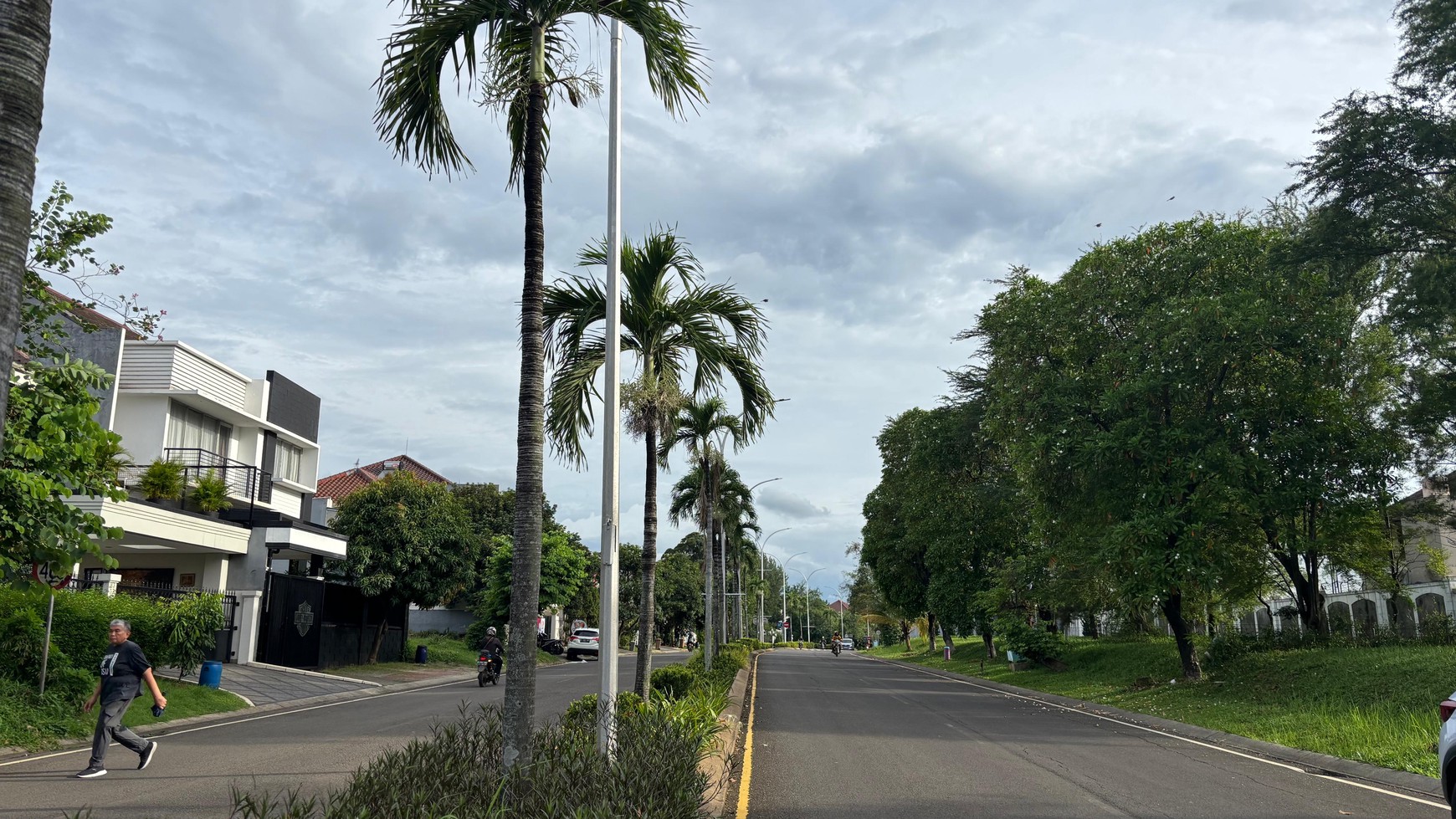 Kavling Murah Second Boulevard di Kota Wisata Cibubur