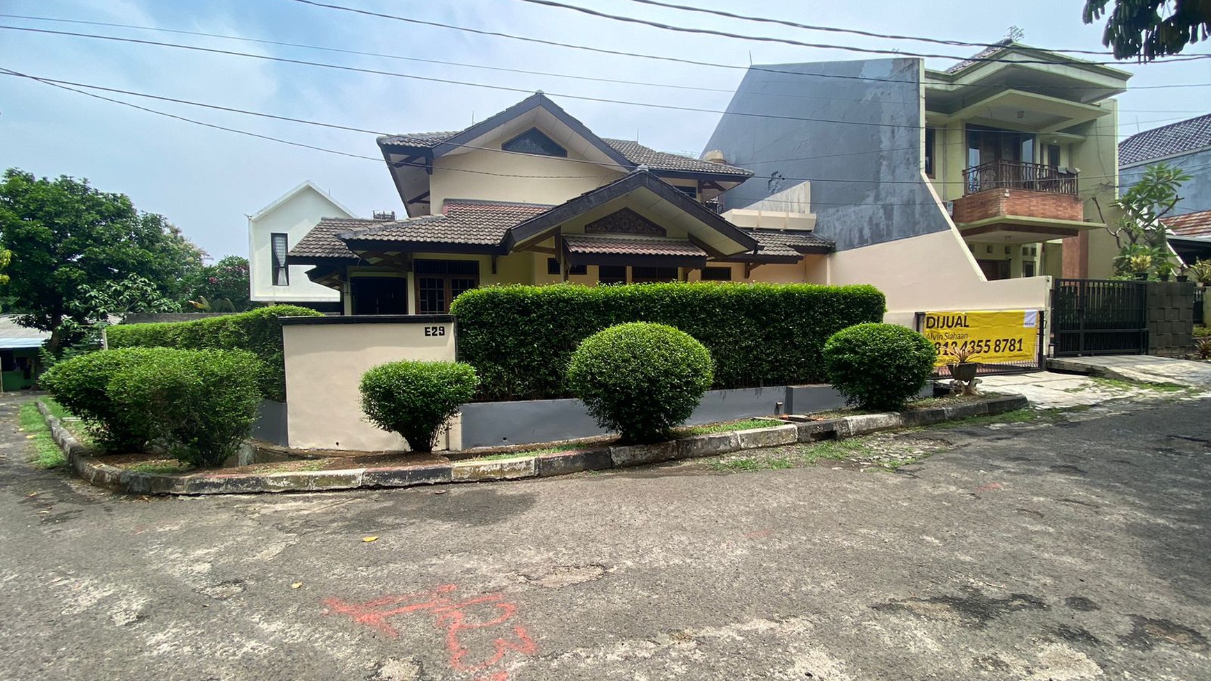Rumah Hitung Tanah Area Cipete