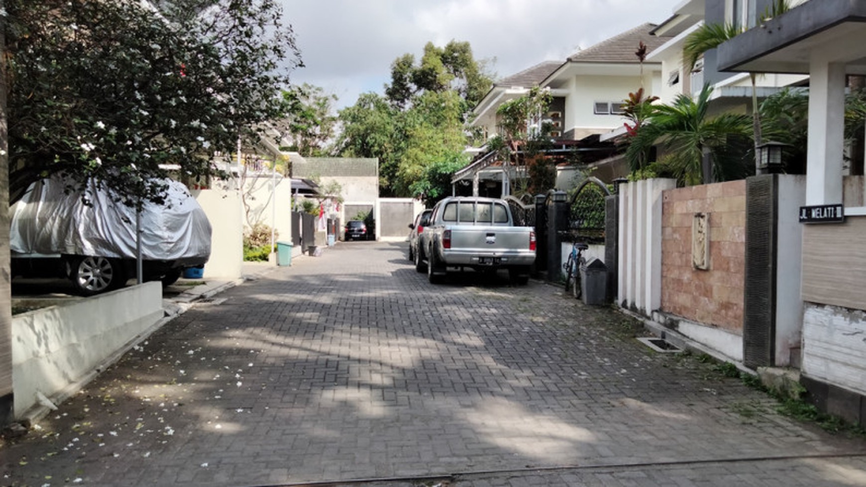 Rumah Hitung Tanah Area Cipete