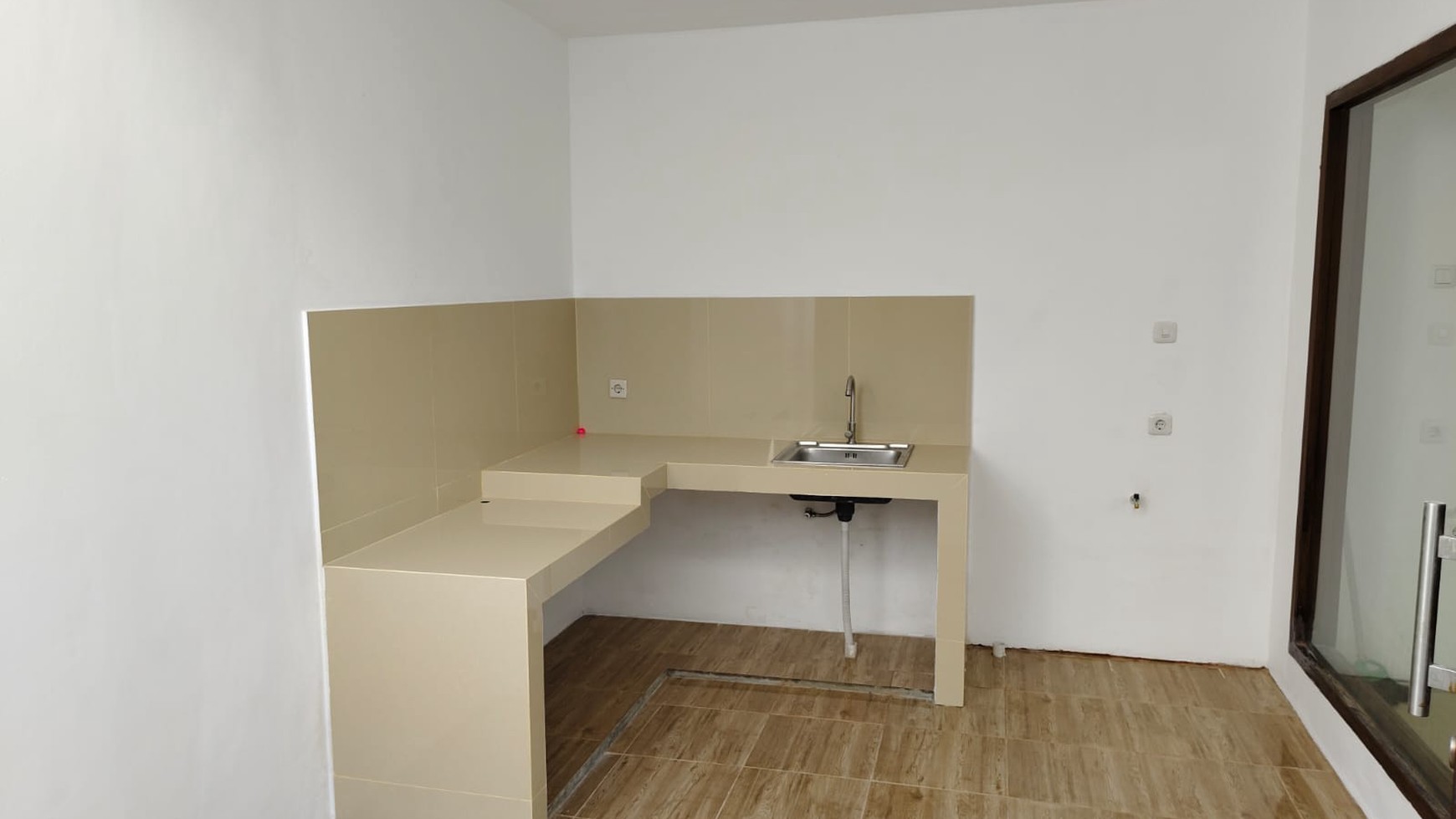 Rumah Hitung Tanah Area Cipete