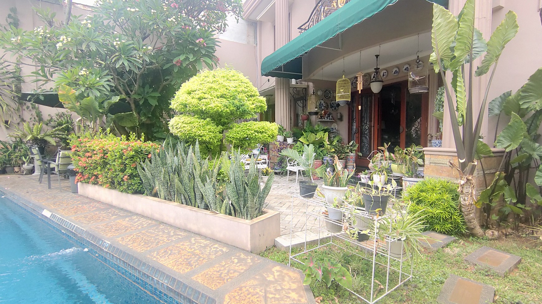 Rumah Hitung Tanah Area Cipete