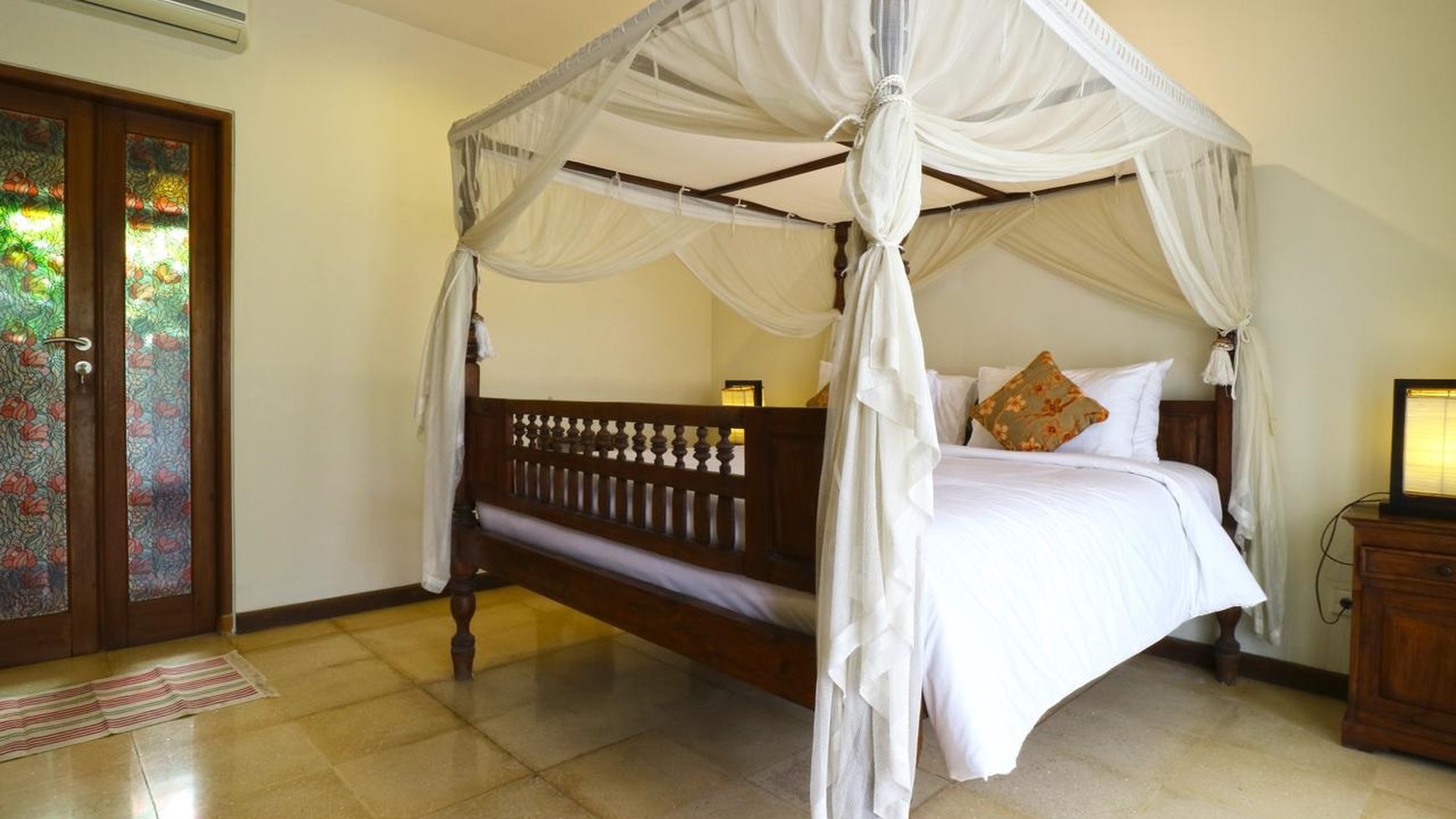 Freehold Villa Close To Canggu And Seminyak Walking Distance To The Beach Bali