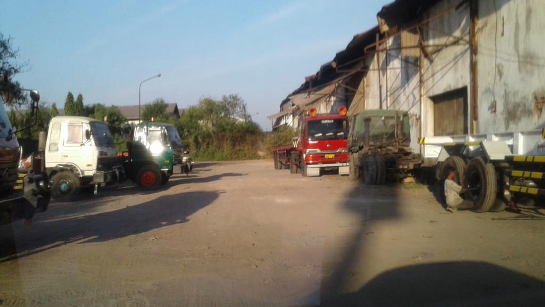 GUDANG HITUNG TANAH RAYA MARGOMULYO SURABAYA