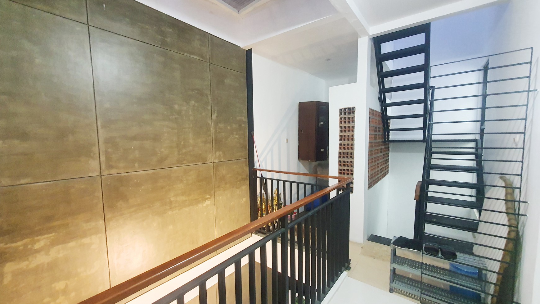 Rumah Hoek dan Murah di Cluster Puri Bintaro