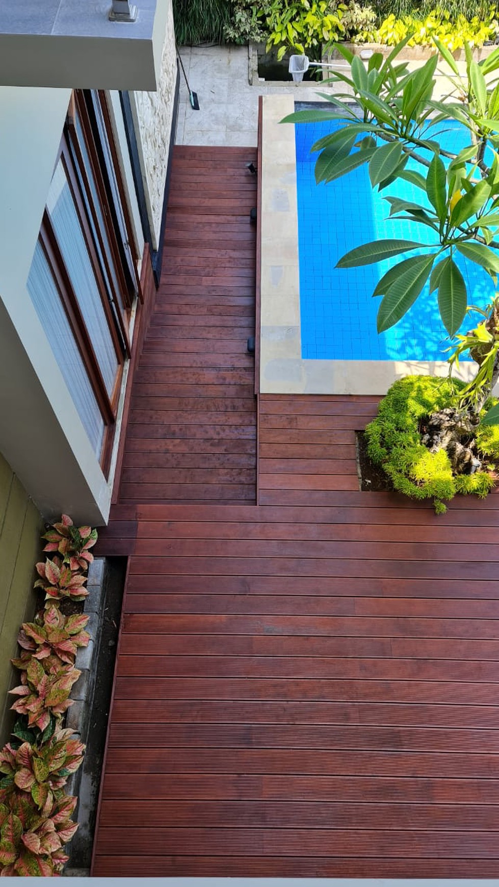 Freehold premiere spacious and luxury villa at tourist area of Senggigi Beach