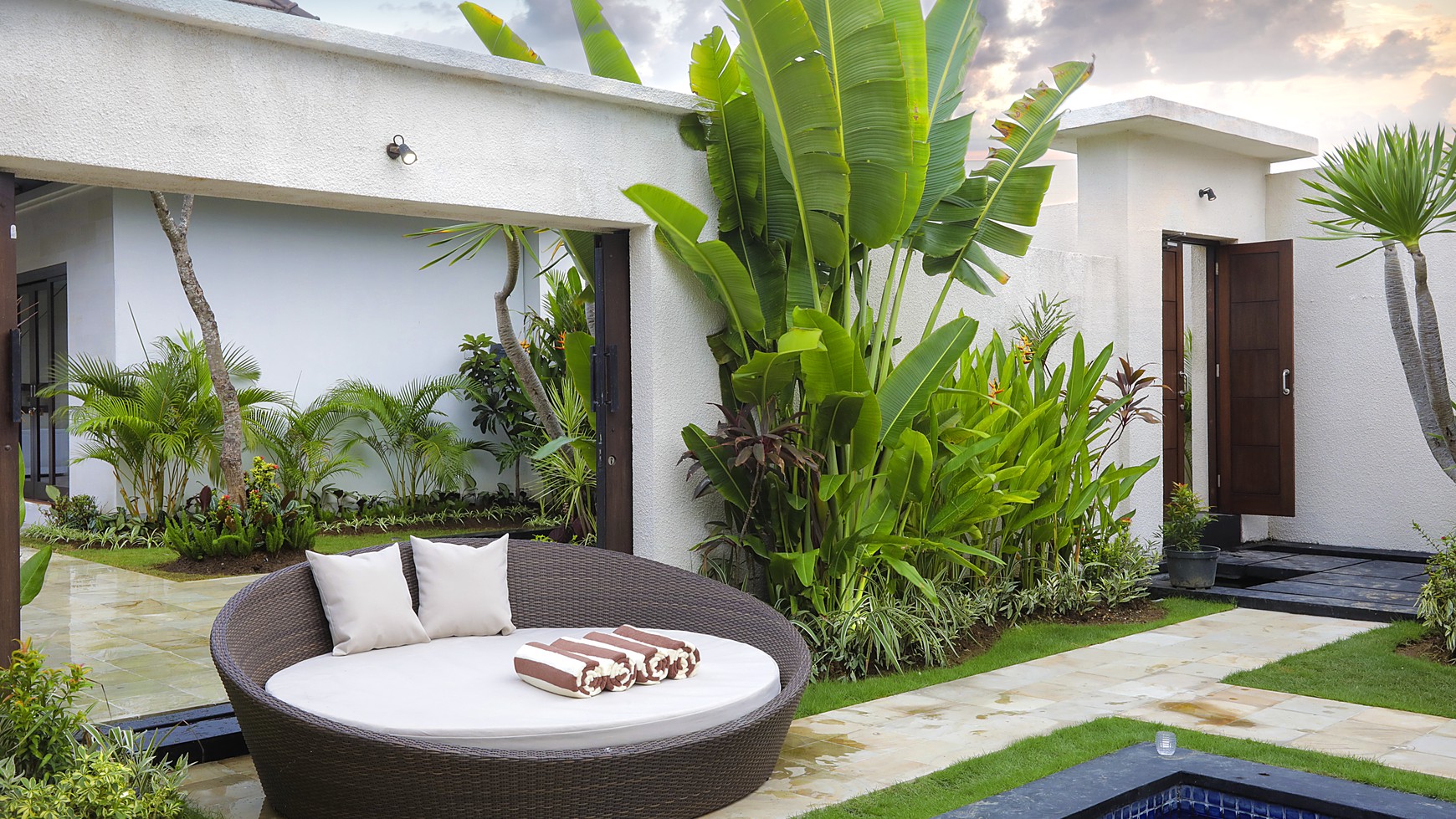 For Lease Beautiful Villa Seminyak Bali Good ROI