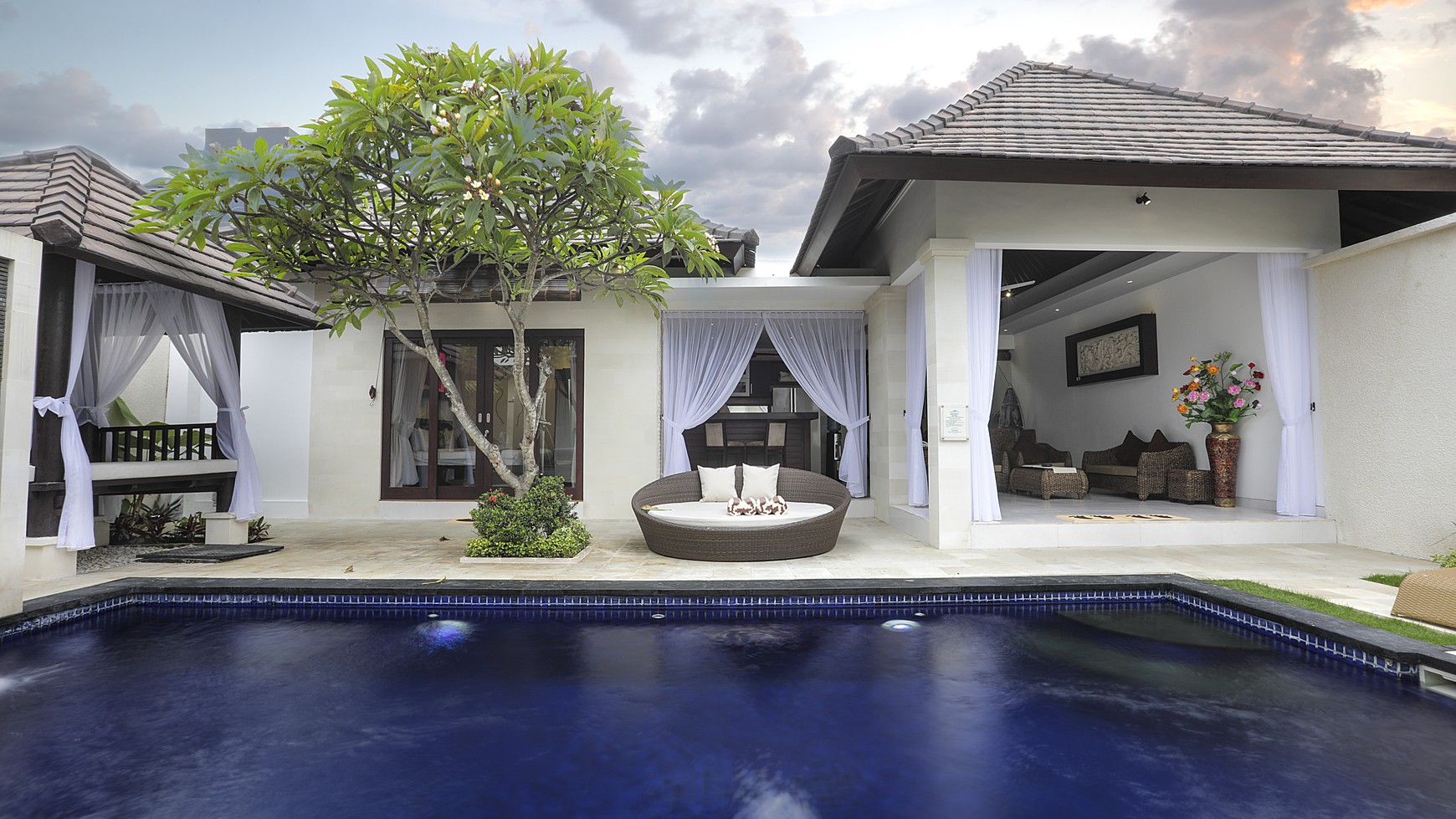 For Lease Beautiful Villa Seminyak Bali Good ROI