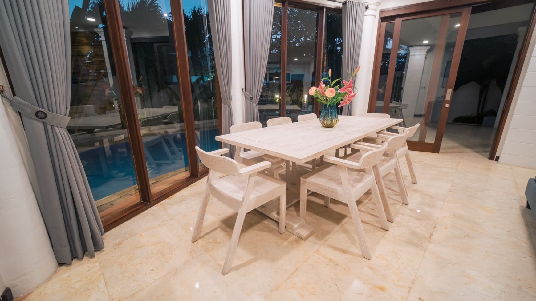 Large 3 Bedrooms Leasehold In Exclusive Beachside Gated Community Keramas Bali