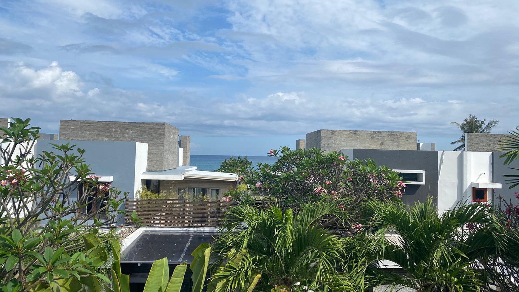 Large 3 Bedrooms Leasehold In Exclusive Beachside Gated Community Keramas Bali