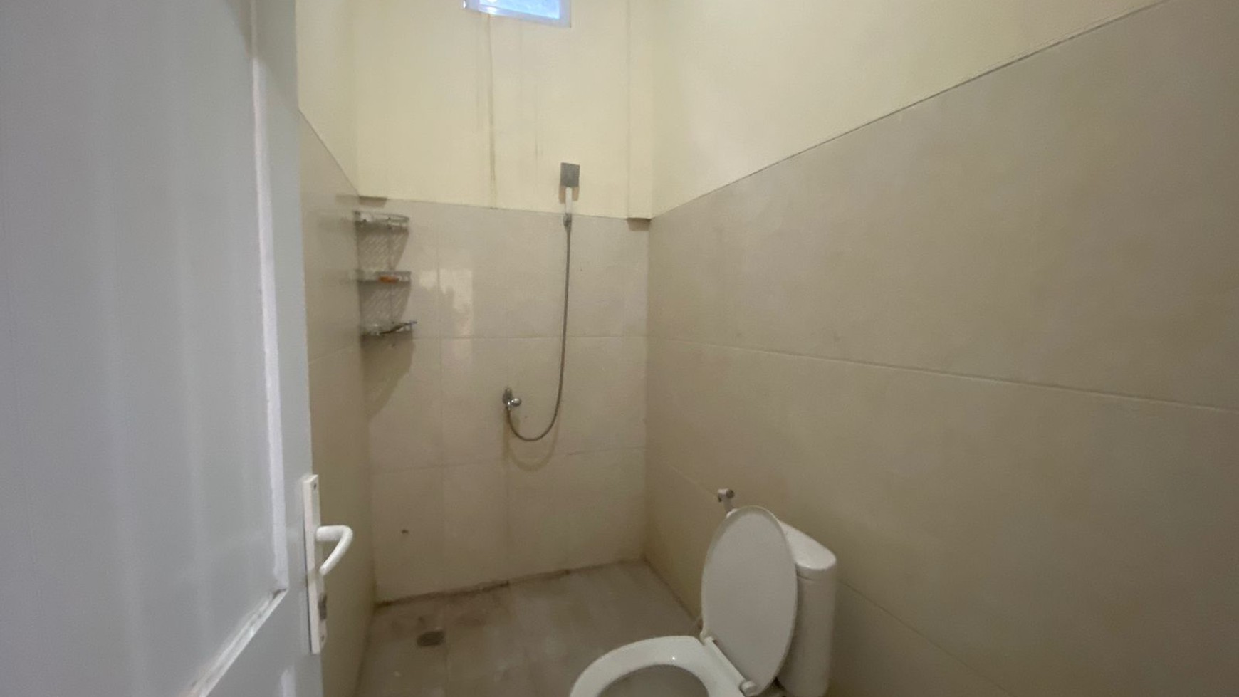 Rumah Minimalis 2 Lantai Sudah SHM Lingkungan Nyaman di Cibubur