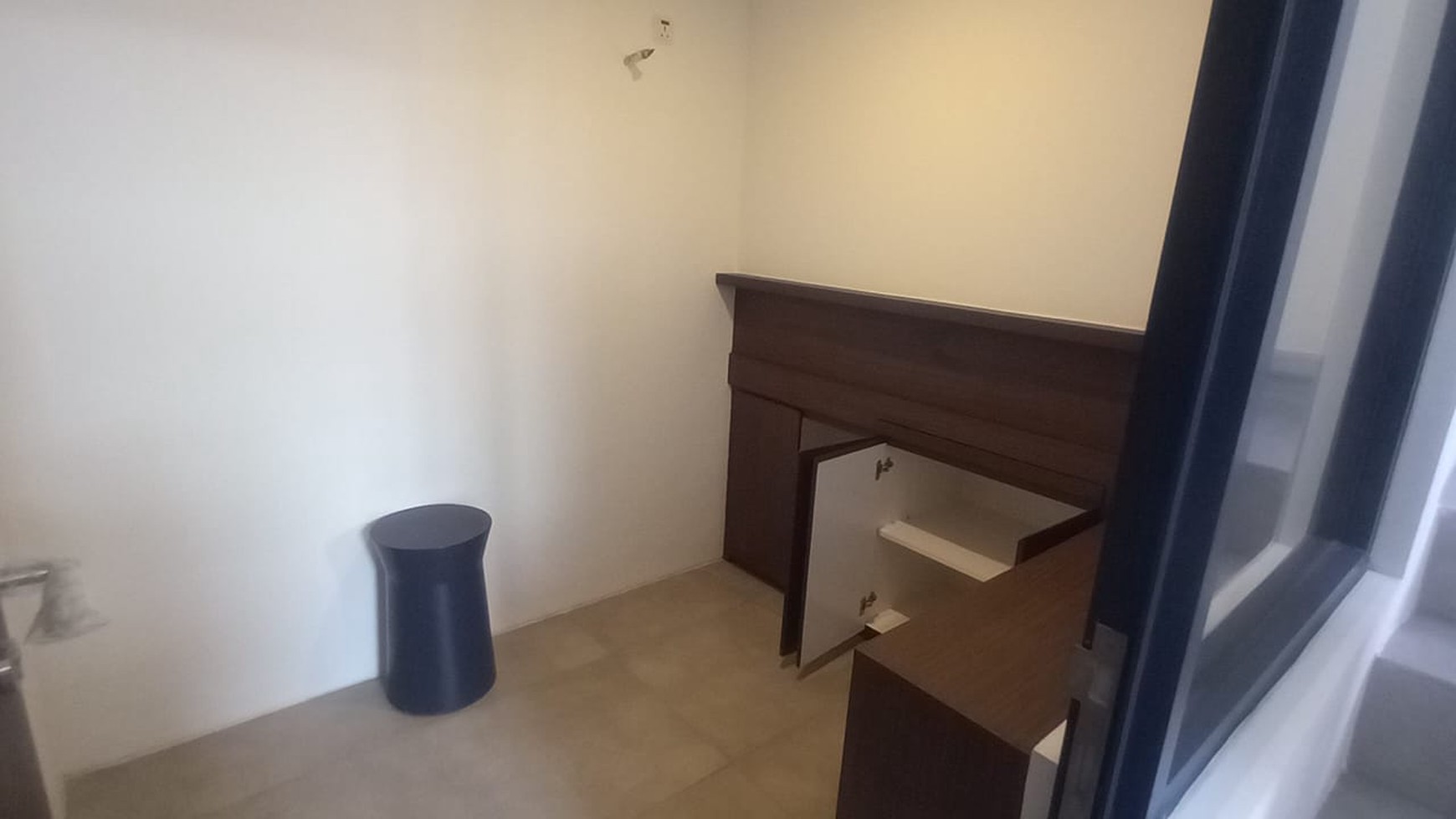 DIJUAL RUMAH FULL FURNISH DI FREJA SUITE BSD