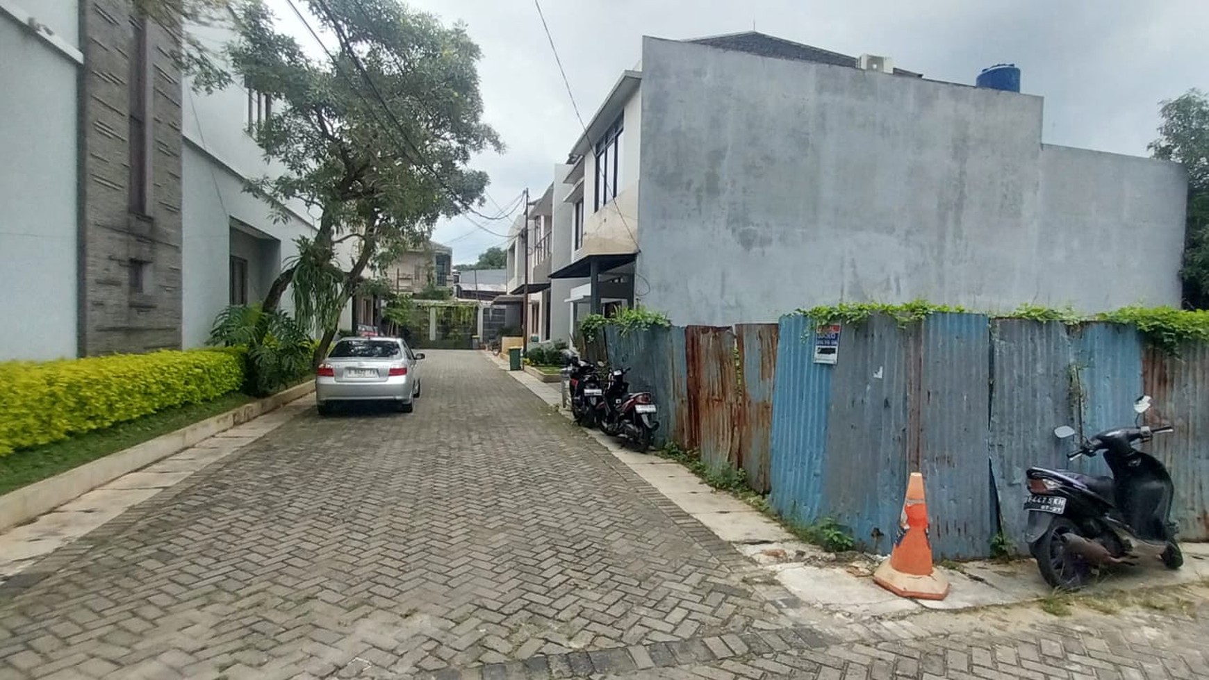 Kavling Tanah Eksklusif dalam Townhouse di Cilandak - Investasi Strategis