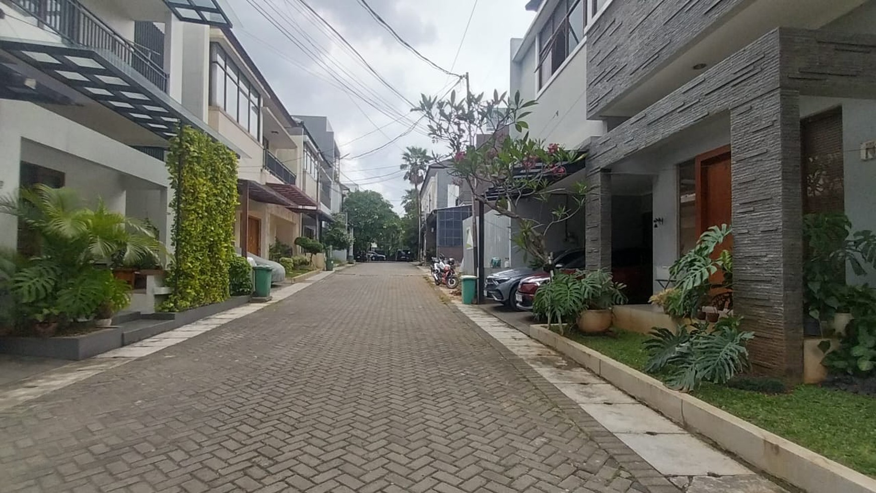 Kavling Tanah Eksklusif dalam Townhouse di Cilandak - Investasi Strategis