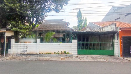 Rumah Lokasi Strategis di Kebon Jeruk Jakarta Barat