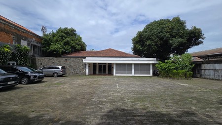 Rumah Hitung Kavling Pinggir Jalan Strategis di Ciputat Raya, Kebayoran Lama, Jakarta Selatan