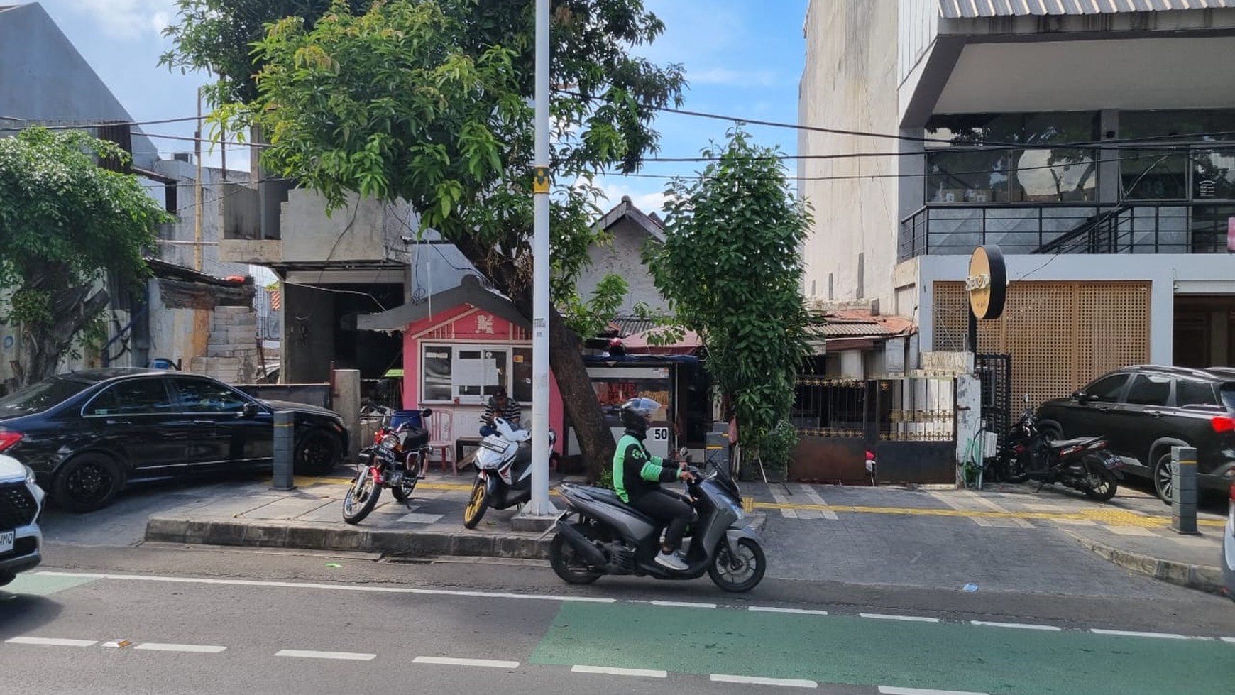 Kavling di Cocok untuk usaha  di Kebayoran Baru