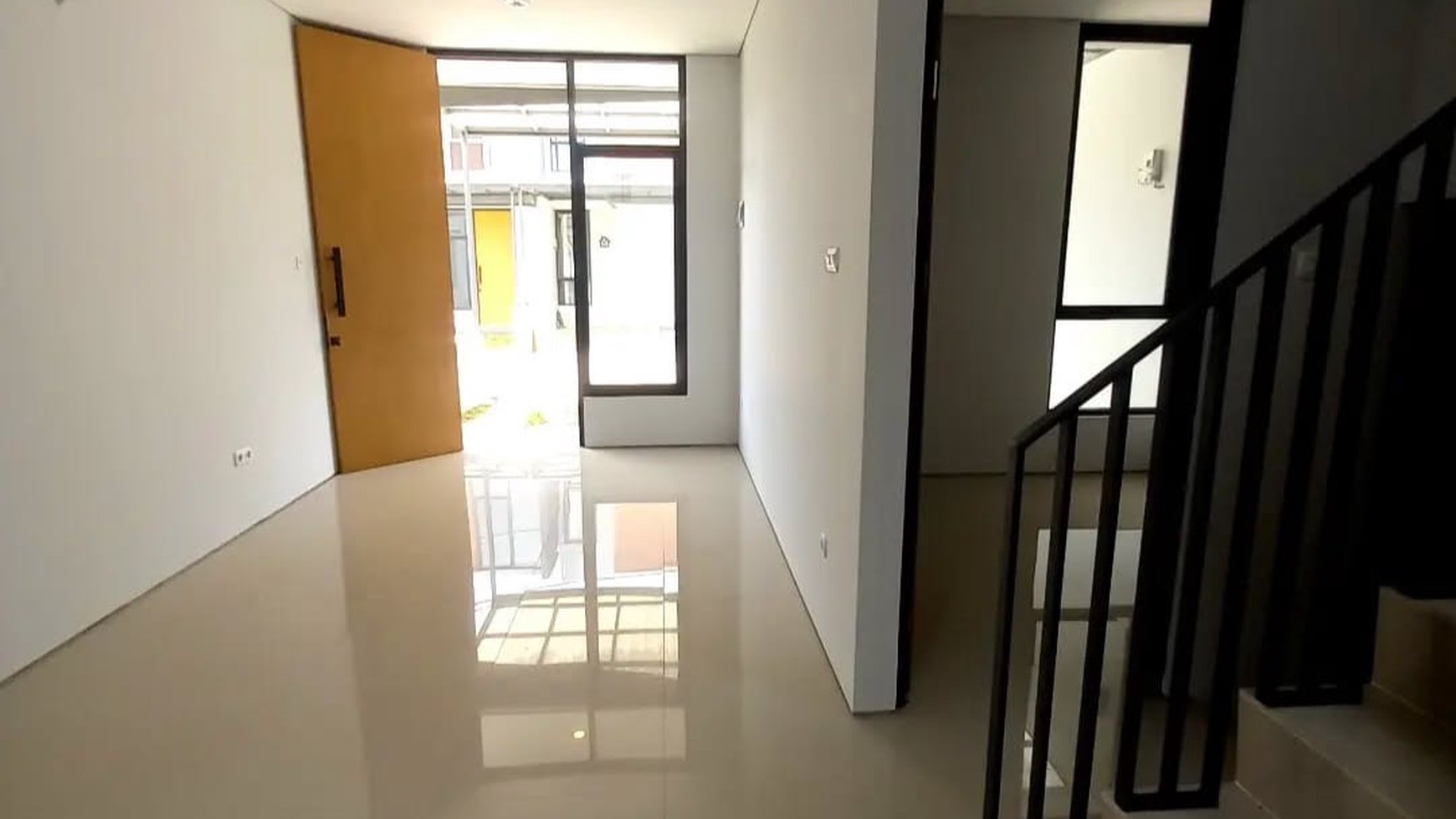 Rumah Brand new, minimalis, dalam cluster kemanan 24 jam di Ciputat