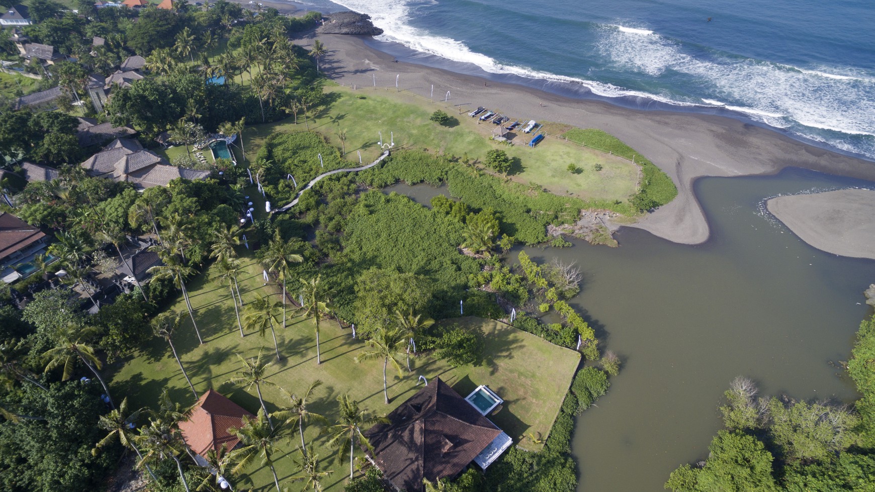 Prime Beachfront Estate of over 1 hectare presenting unique opportunity for redevelopment or lifestyle choice in Pererenan Canggu Bali