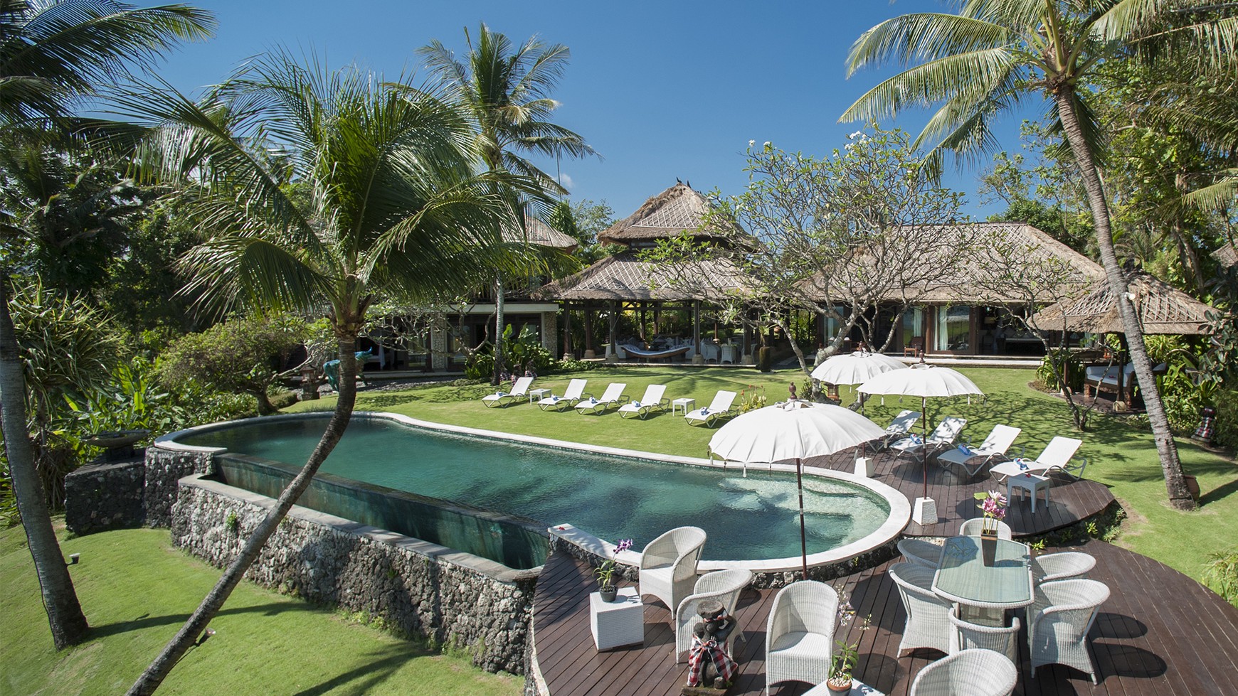 Prime Beachfront Estate of over 1 hectare presenting unique opportunity for redevelopment or lifestyle choice in Pererenan Canggu Bali