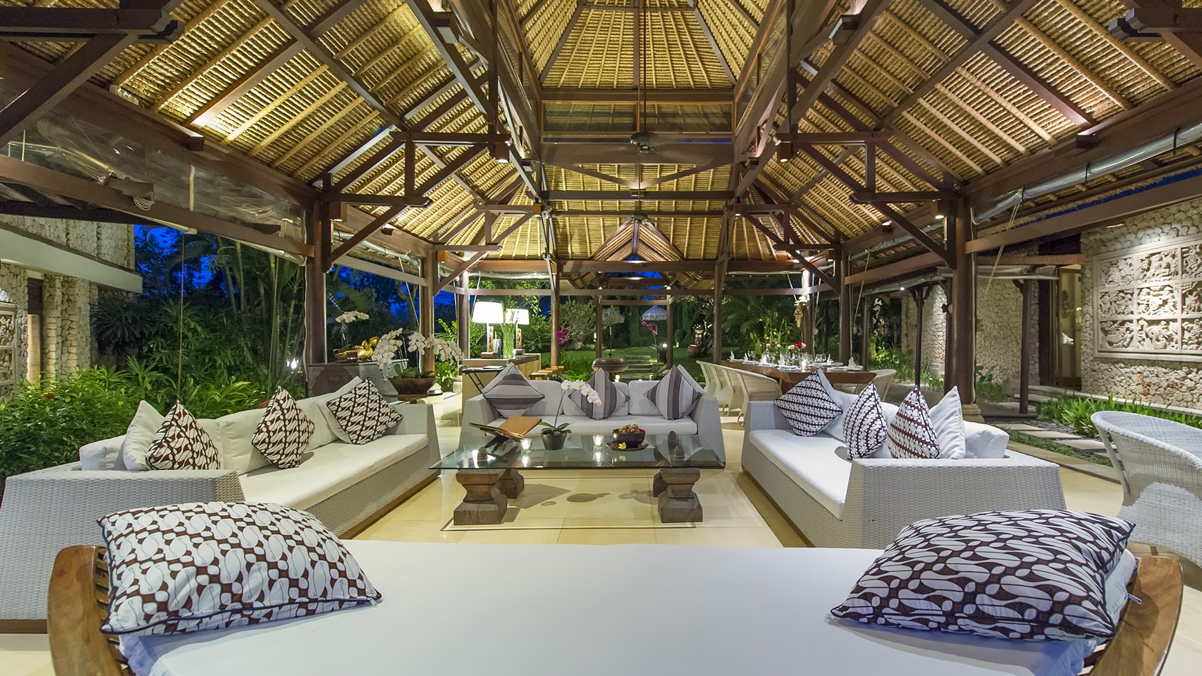 Prime Beachfront Estate of over 1 hectare presenting unique opportunity for redevelopment or lifestyle choice in Pererenan Canggu Bali