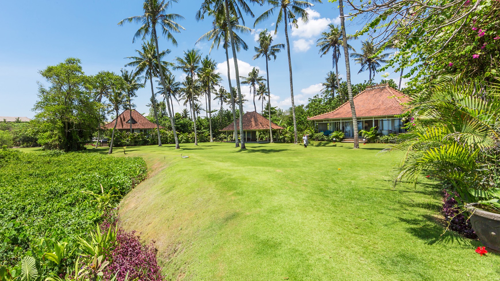 Prime Beachfront Estate of over 1 hectare presenting unique opportunity for redevelopment or lifestyle choice in Pererenan Canggu Bali