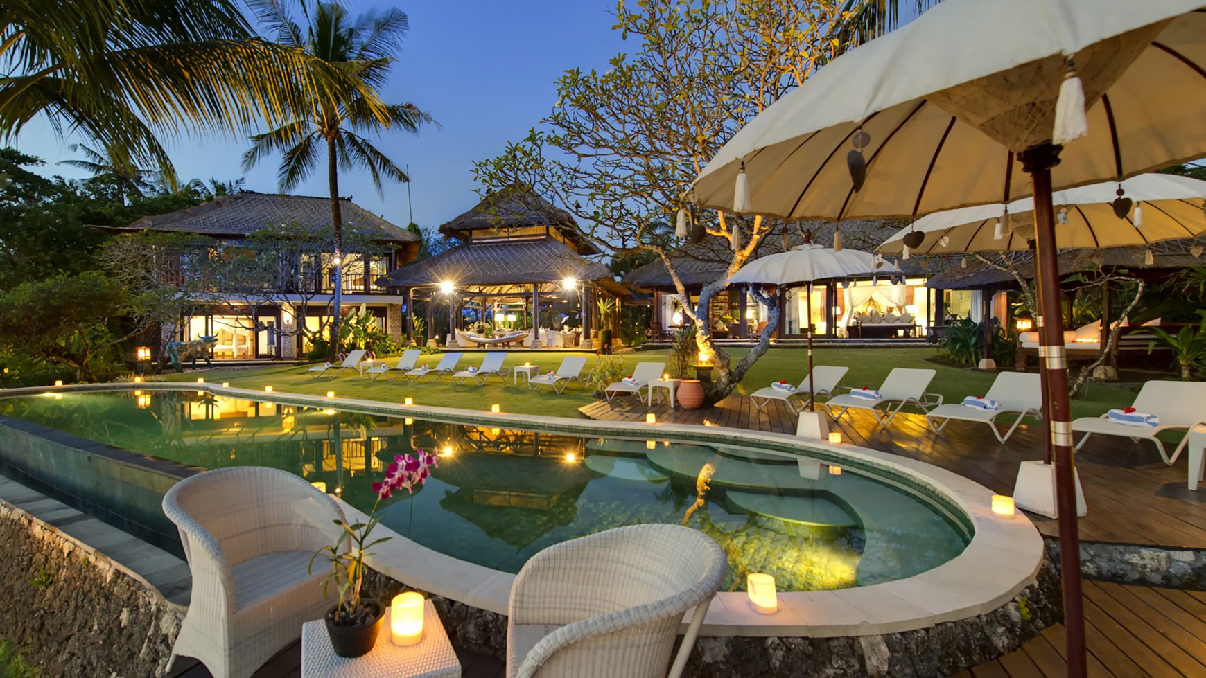 Prime Beachfront Estate of over 1 hectare presenting unique opportunity for redevelopment or lifestyle choice in Pererenan Canggu Bali